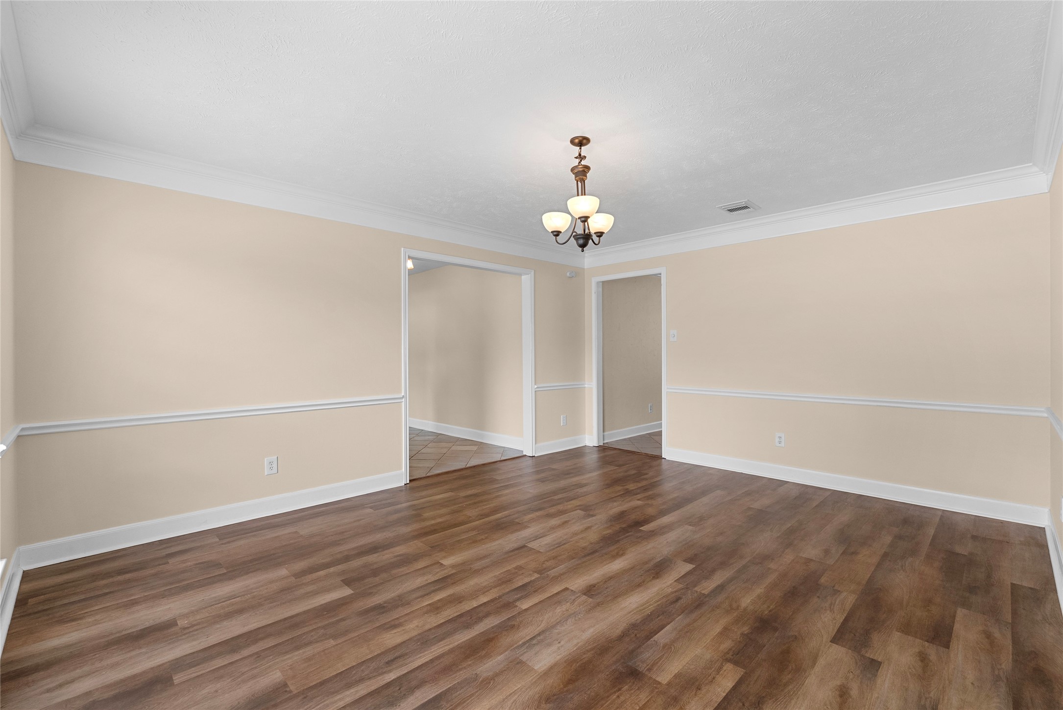 2104 Bay Hill Drive Property Photo 20