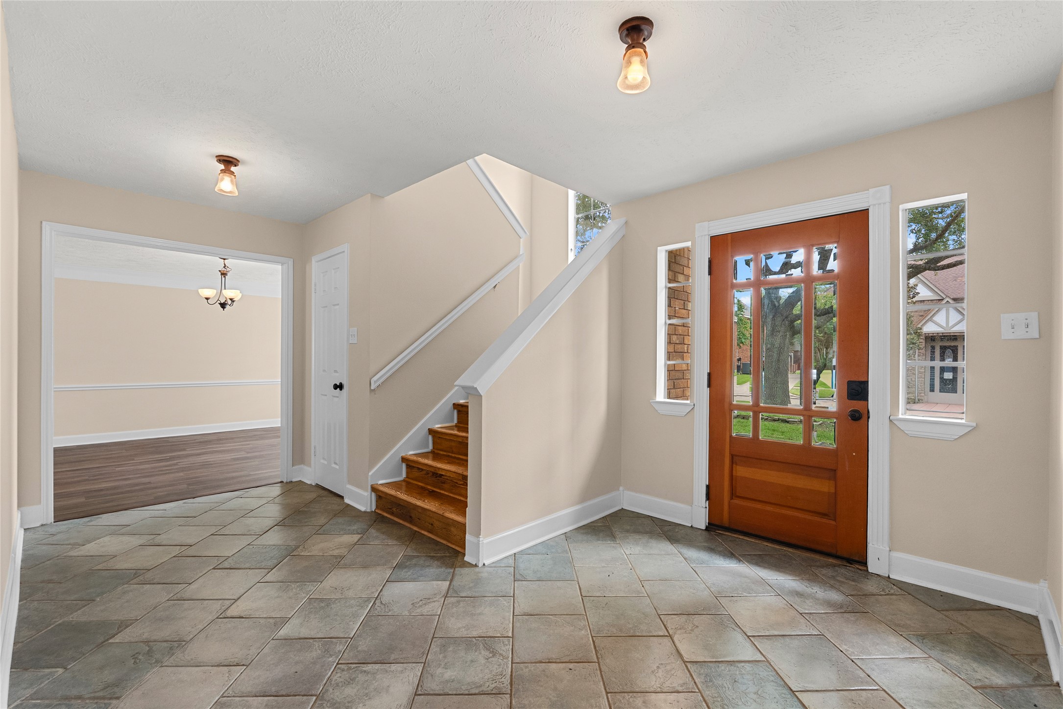 2104 Bay Hill Drive Property Photo 21