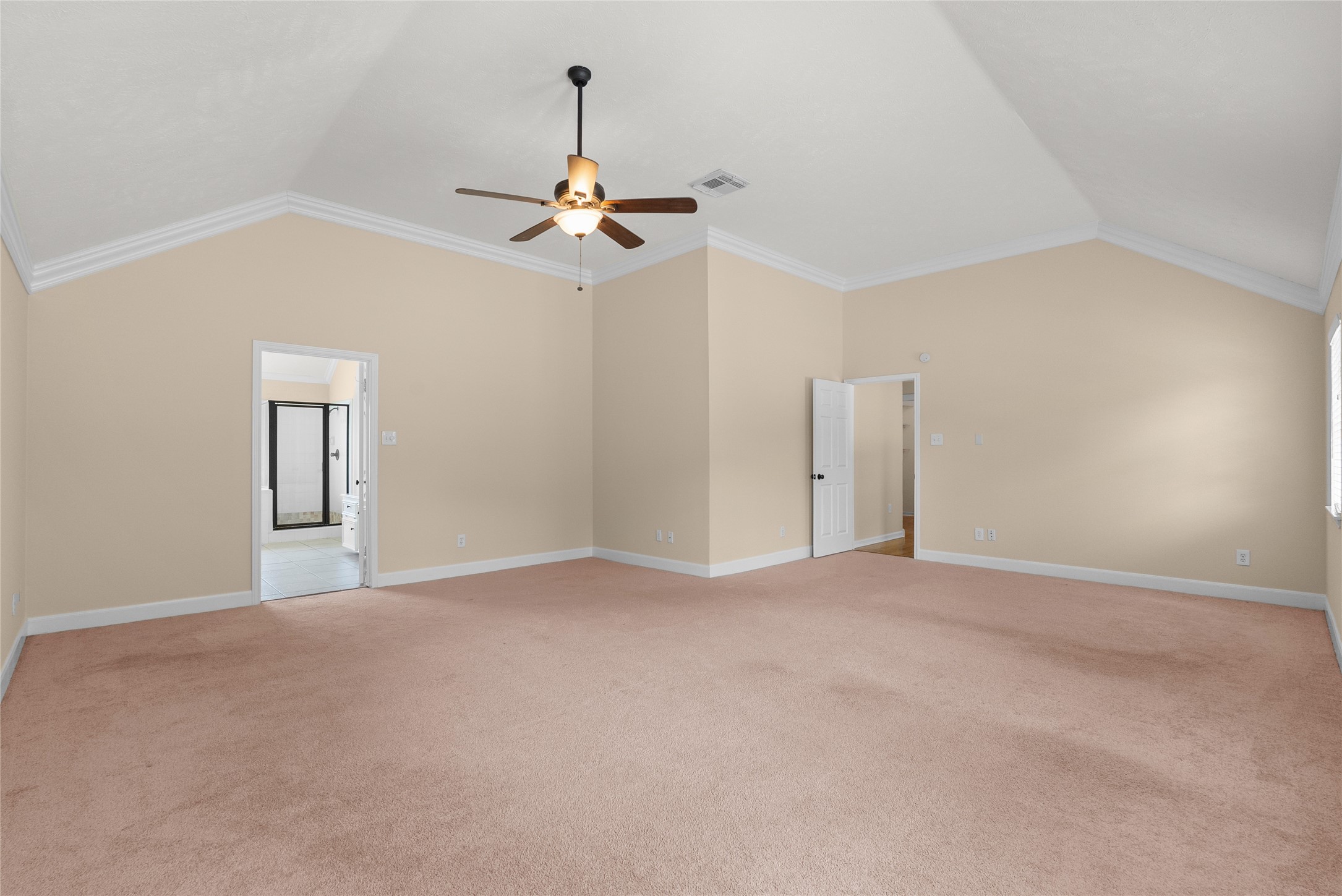 2104 Bay Hill Drive Property Photo 25