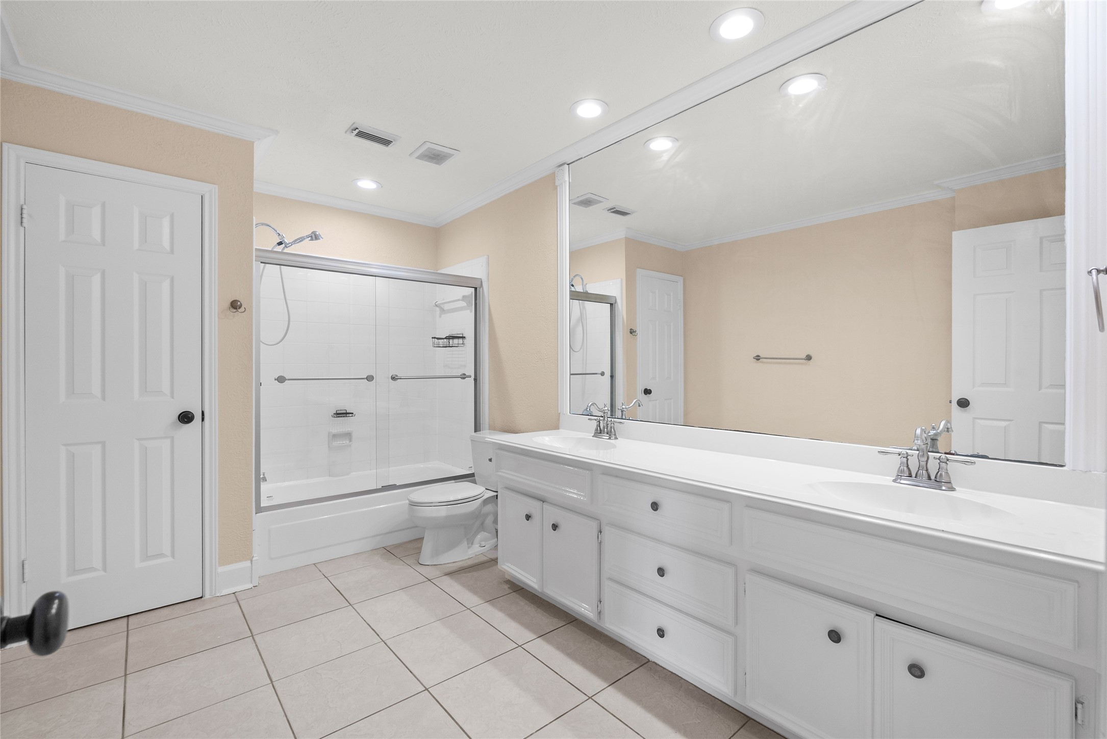 2104 Bay Hill Drive Property Photo 31