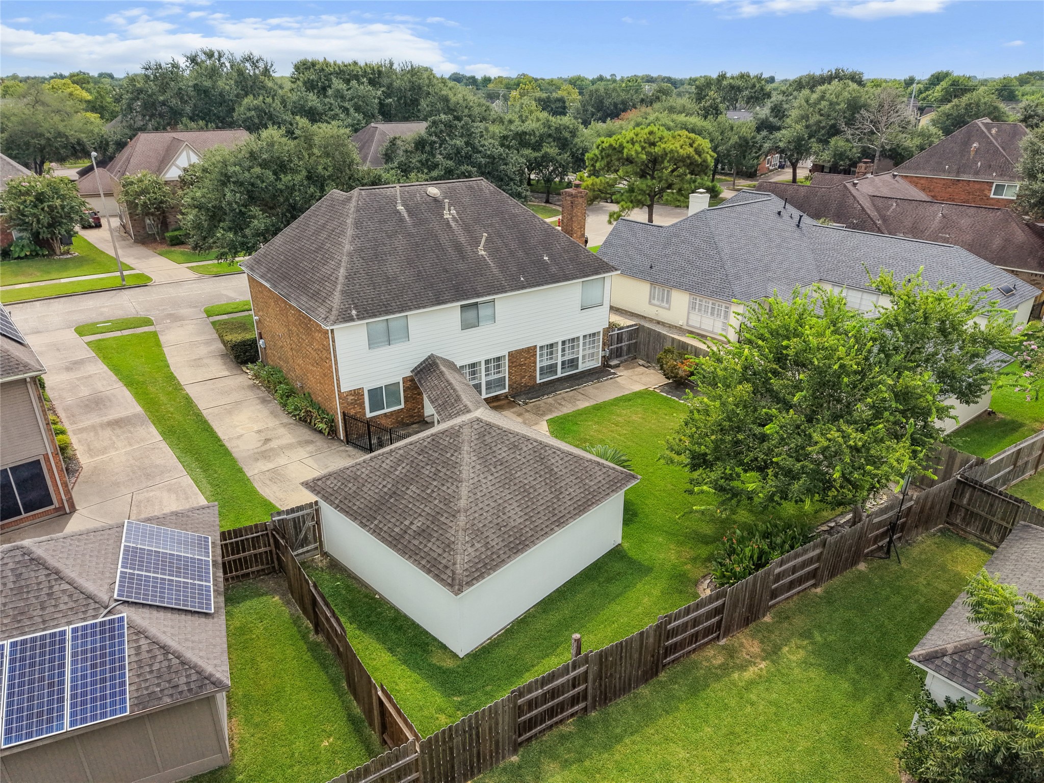 2104 Bay Hill Drive Property Photo 40