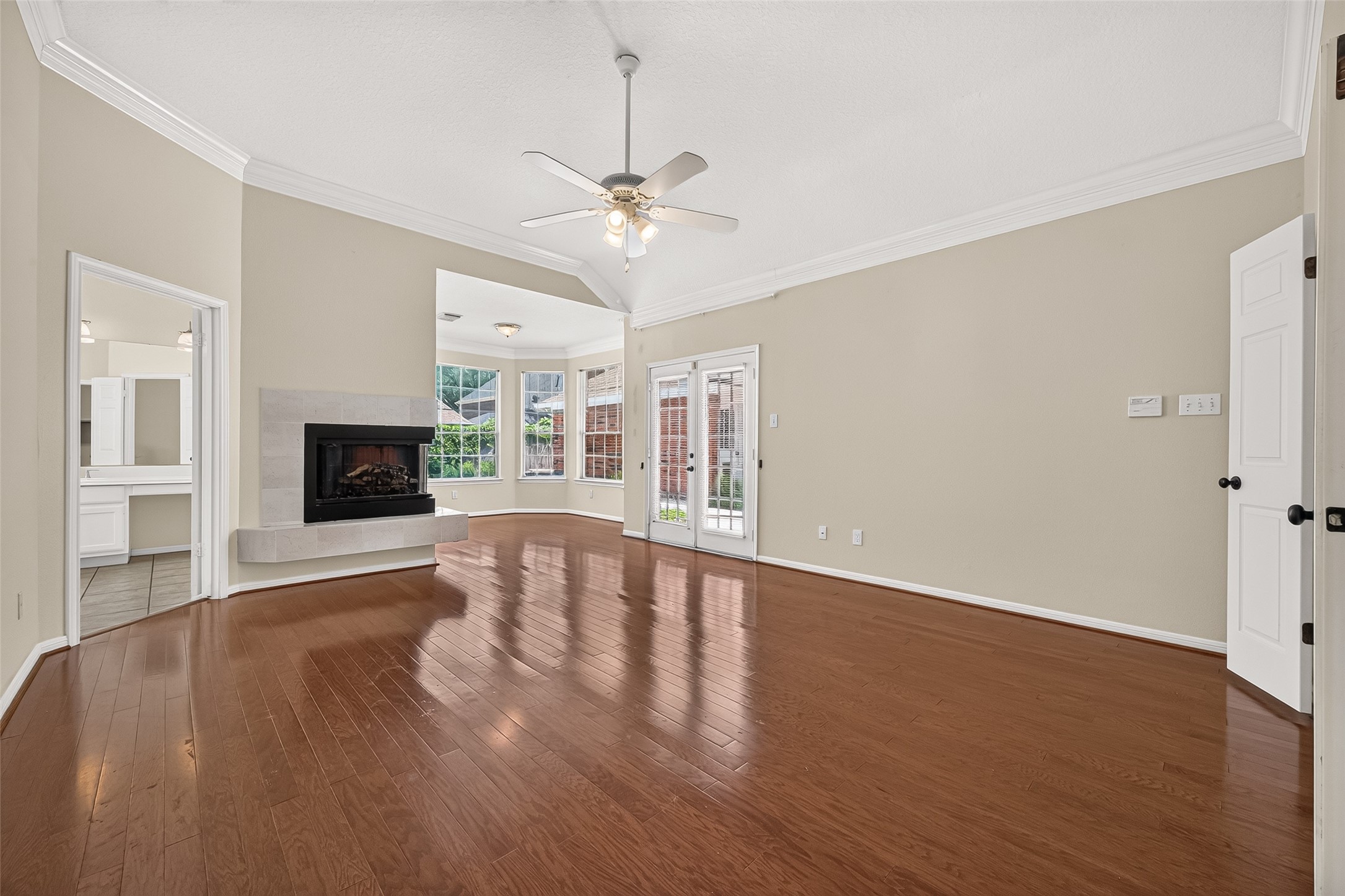 3215 Quiet Lake Drive Property Photo 4