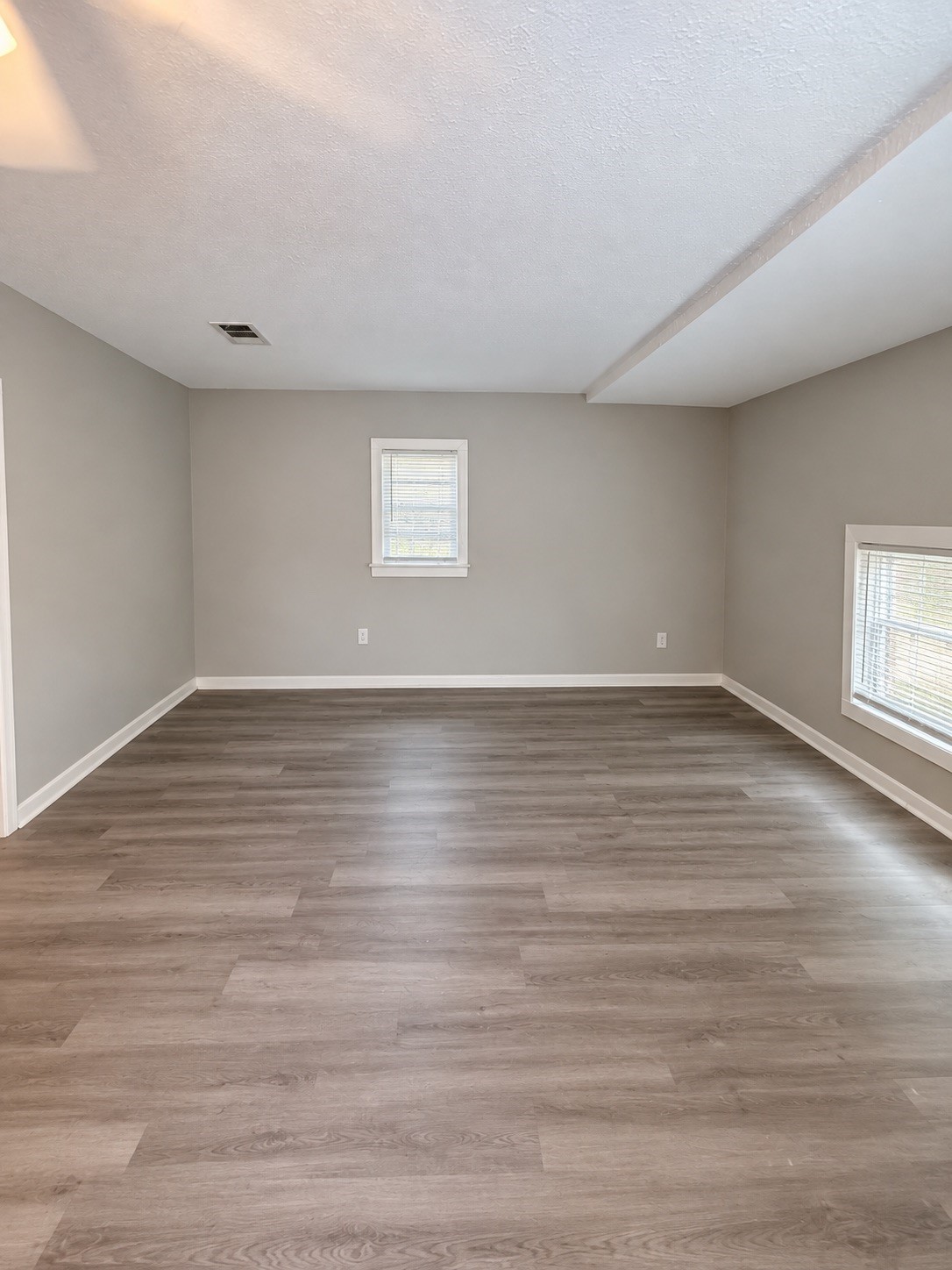 16907 Argyle Road Property Photo 9