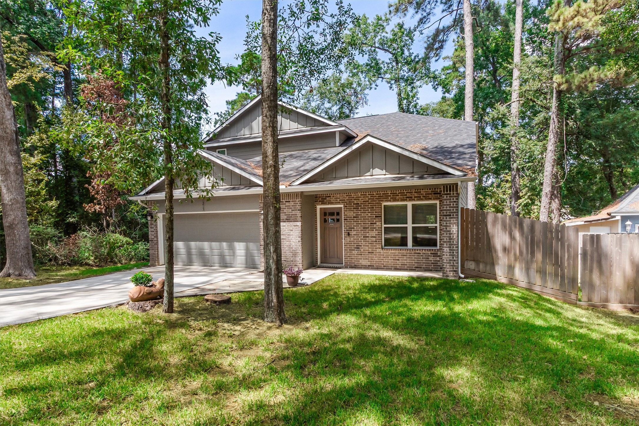1213 Freedonia Street Property Photo 1