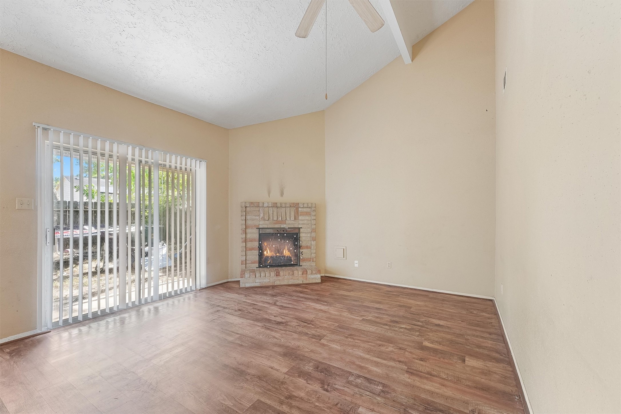 19459 Cypress Canyon Drive Property Photo 6