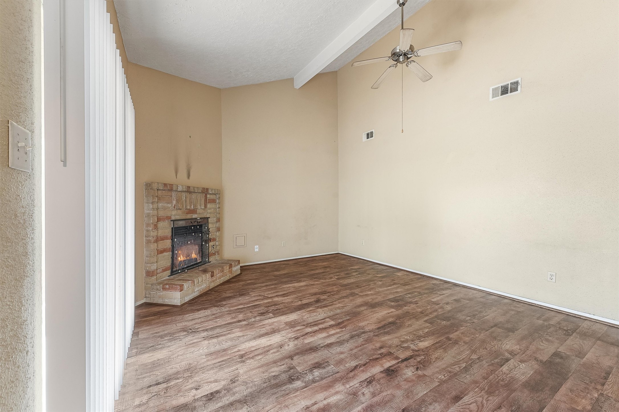 19459 Cypress Canyon Drive Property Photo 7