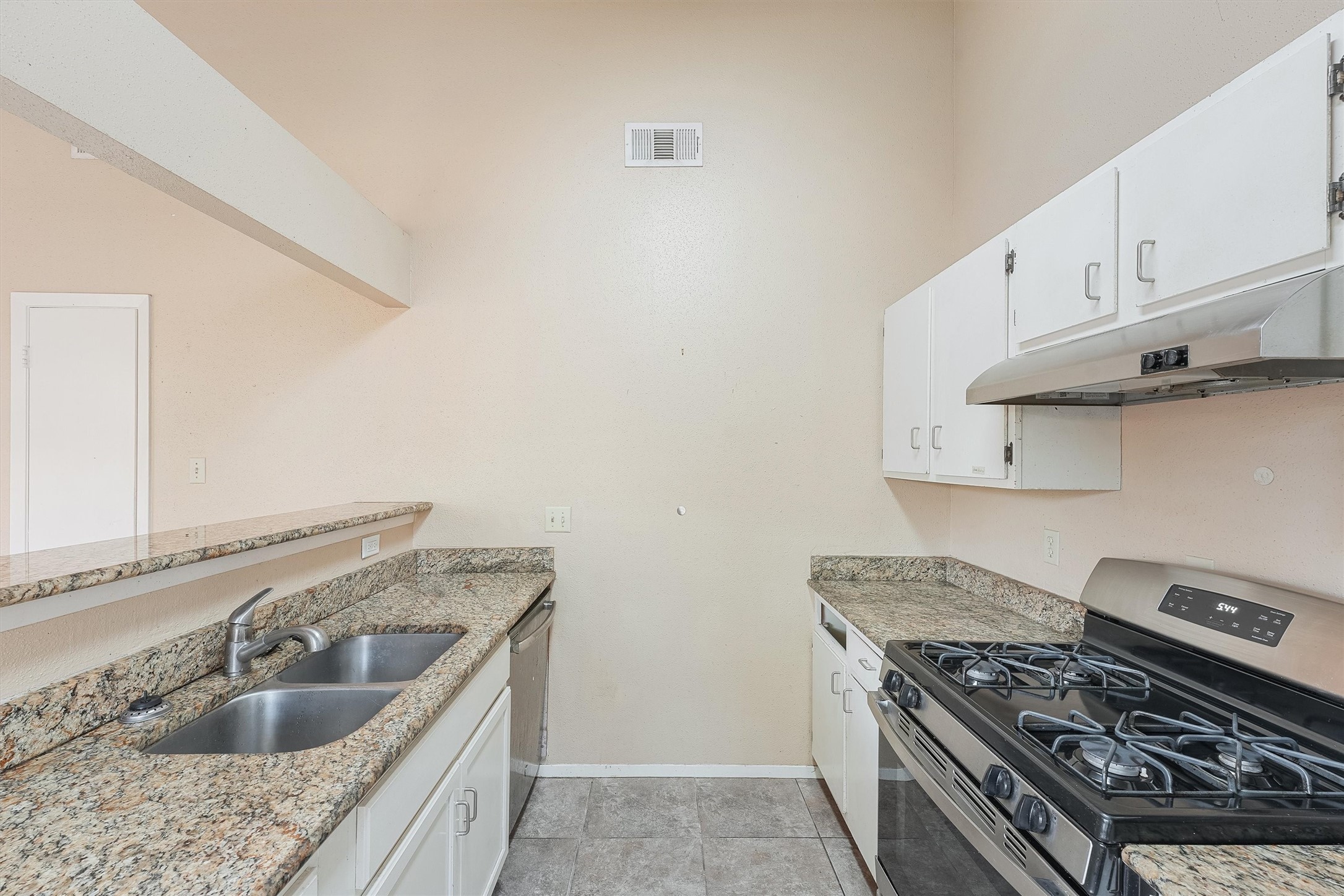 19459 Cypress Canyon Drive Property Photo 13