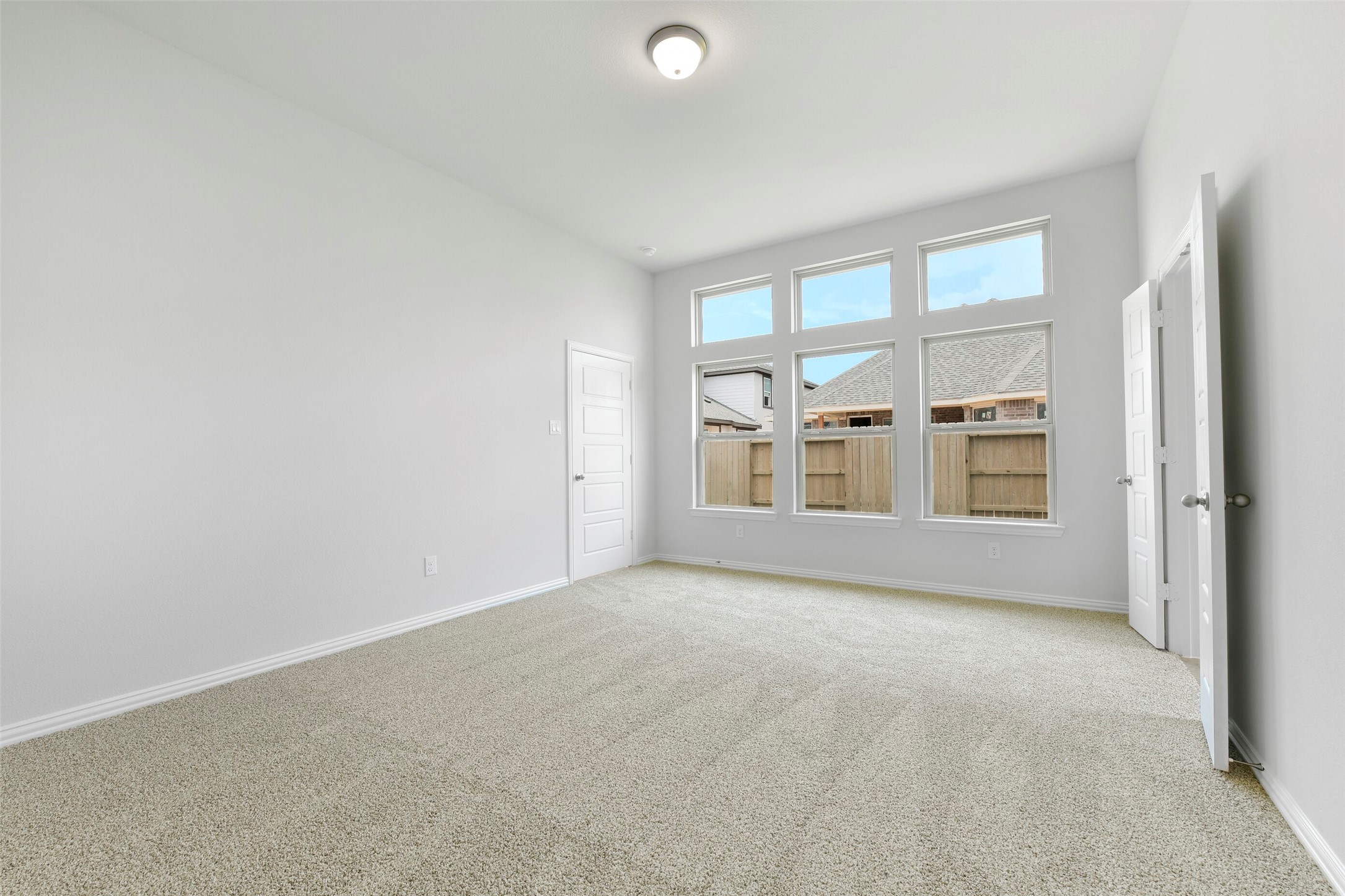 2207 Villa Flora Lane Property Photo 11