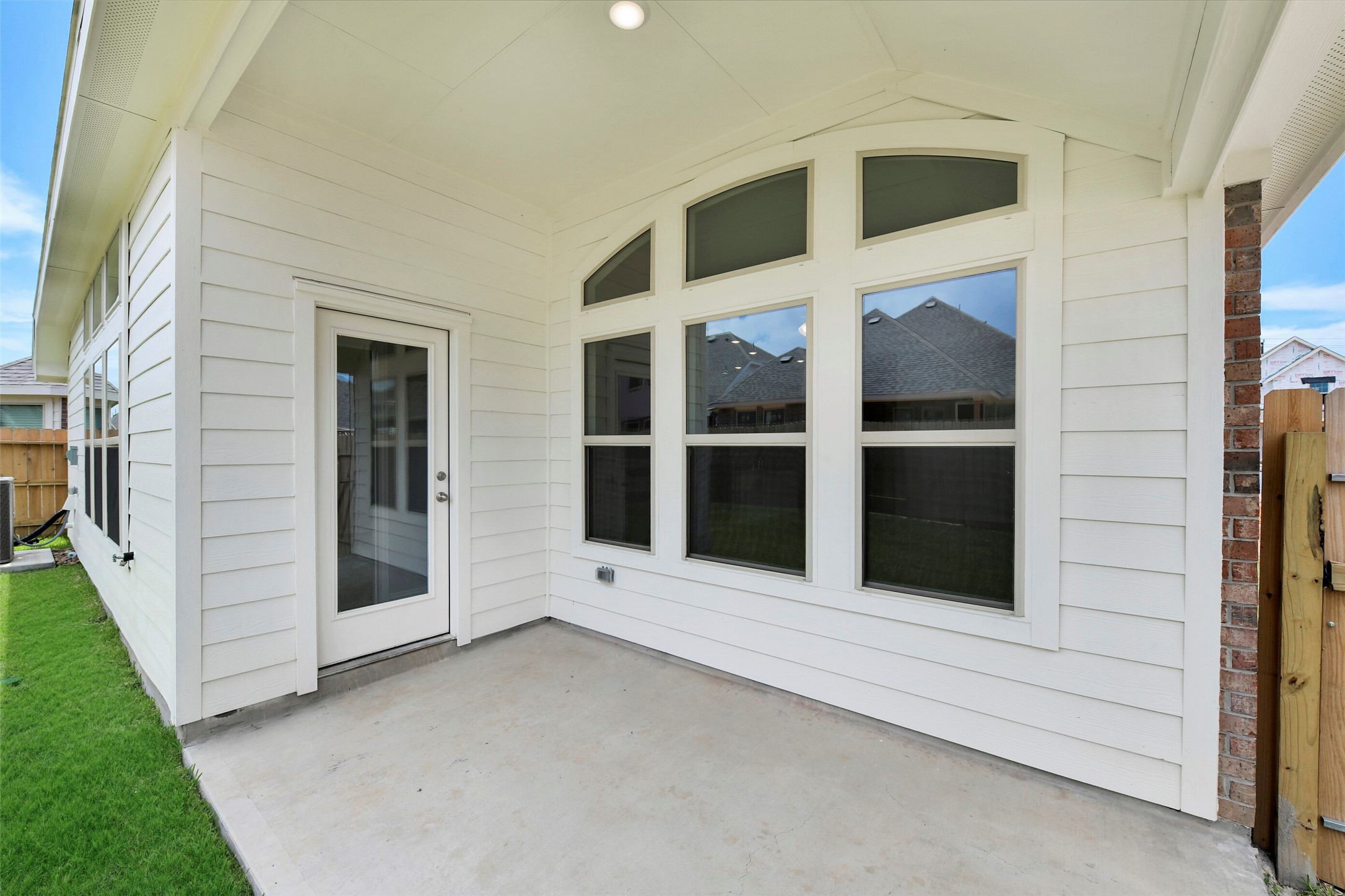 2207 Villa Flora Lane Property Photo 25