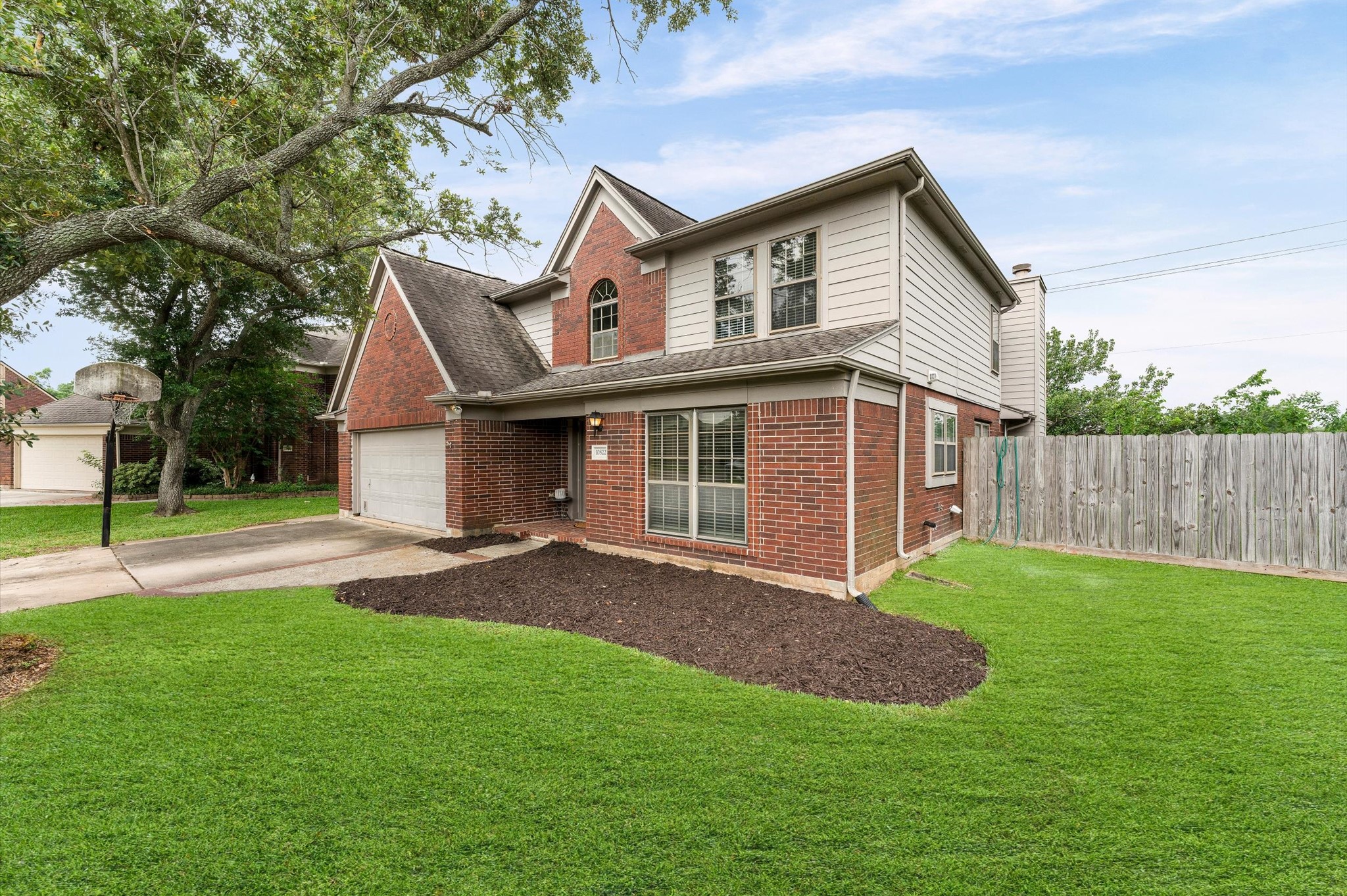 10822 Spruce Drive S Property Photo 4