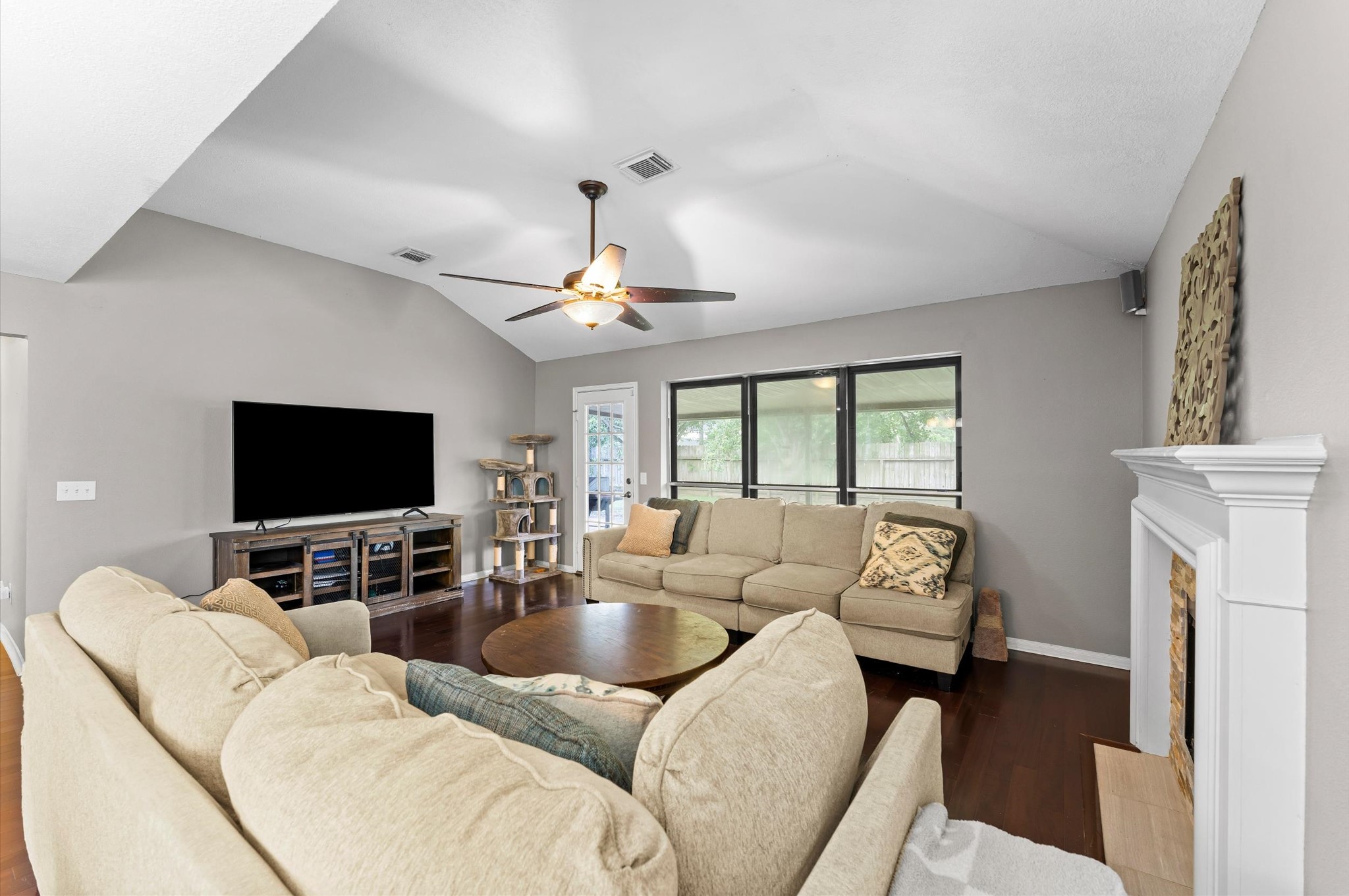 10822 Spruce Drive S Property Photo 13