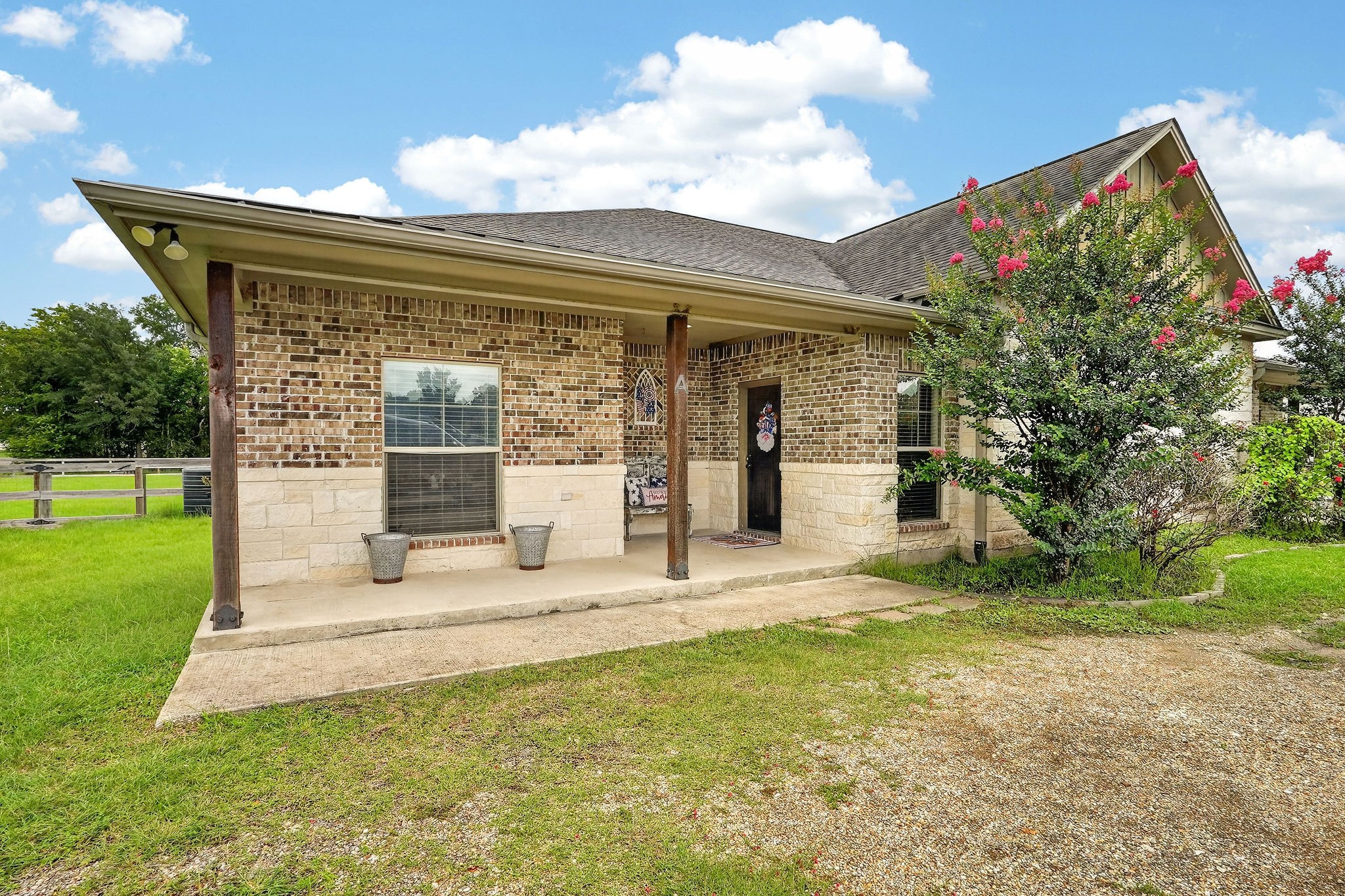 4001 Golden Eagle Drive Property Photo 2