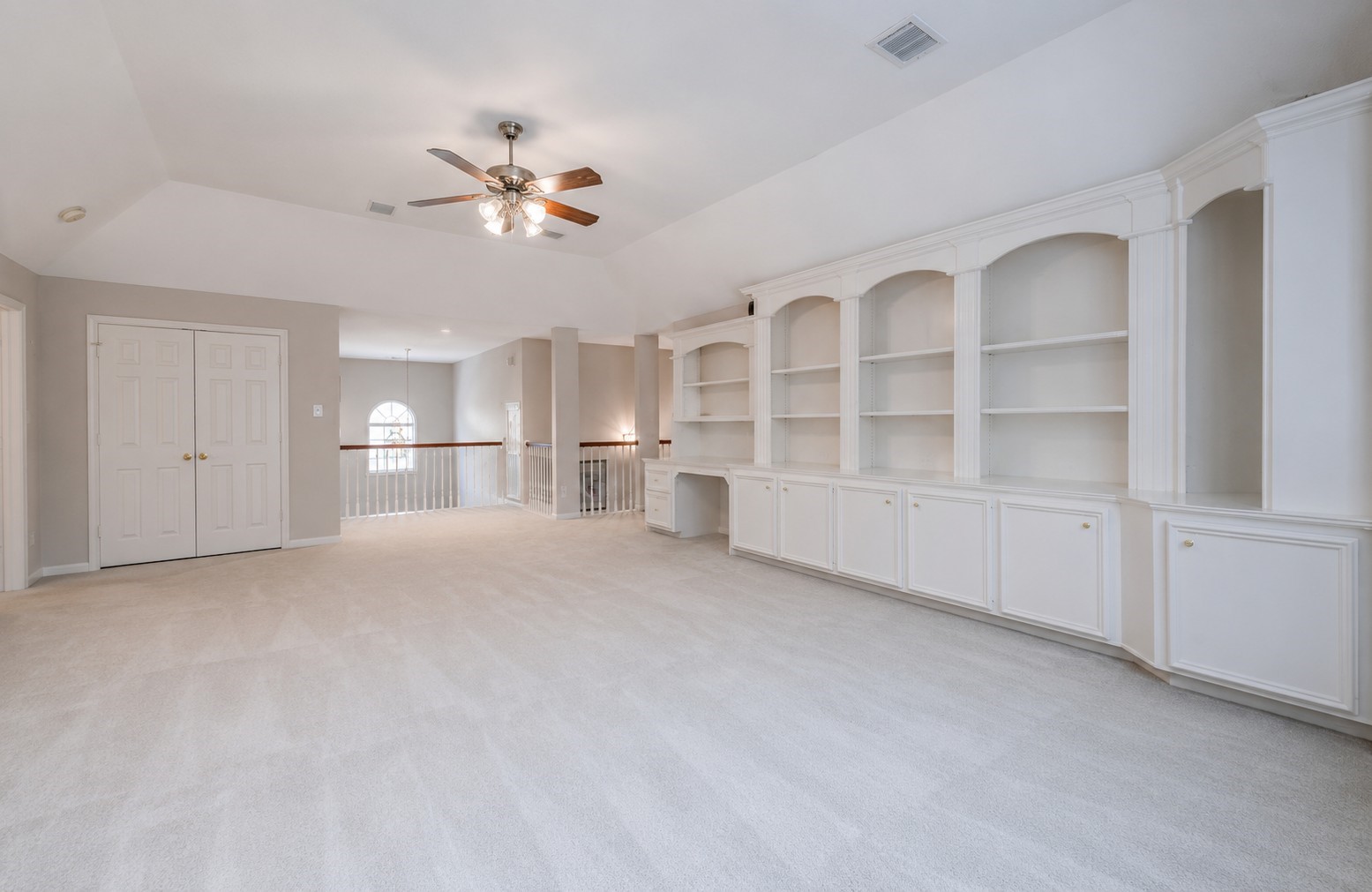 1303 Red Oak Court Property Photo 20