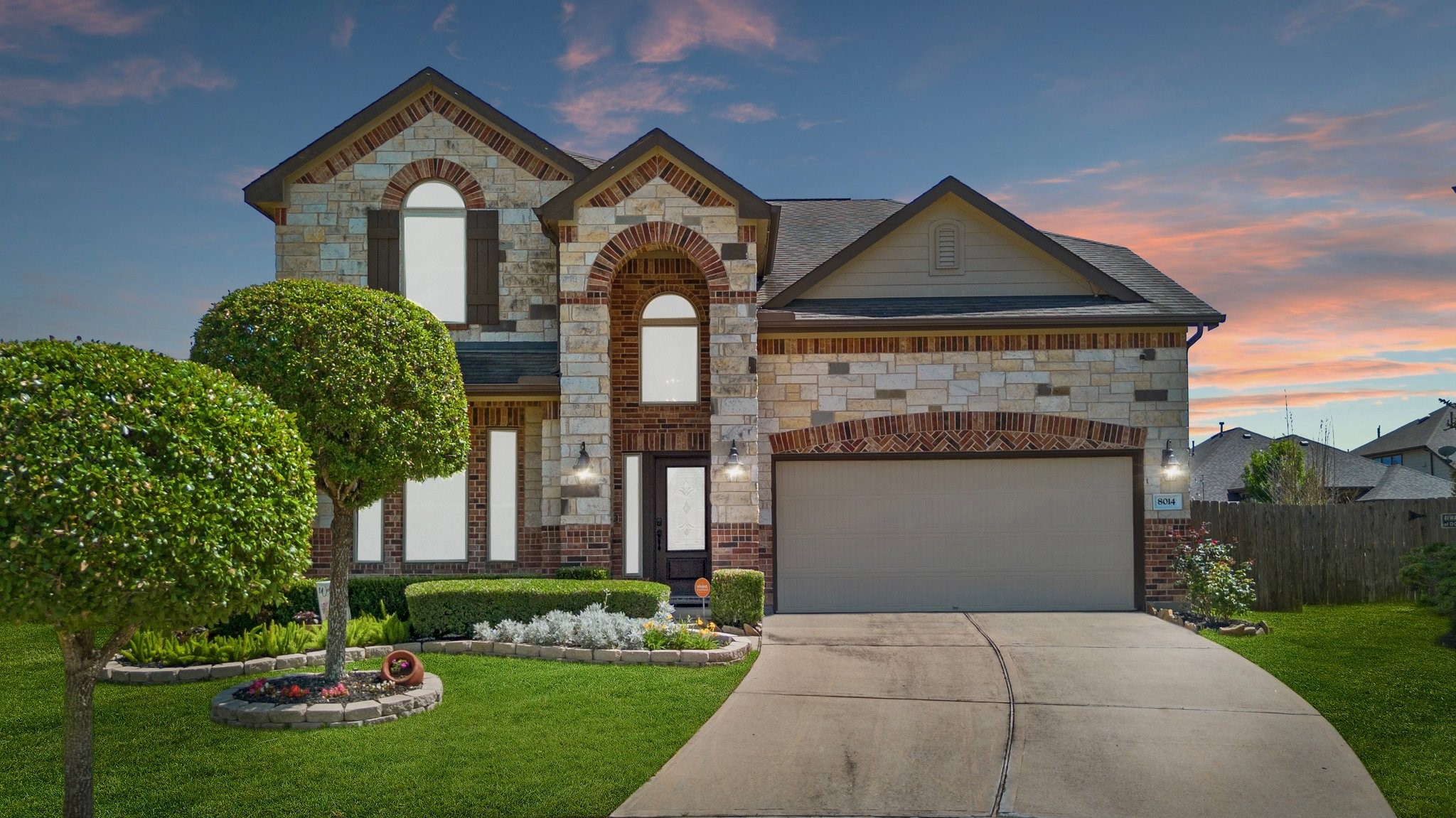 8014 Grove Sky Court Property Photo 1