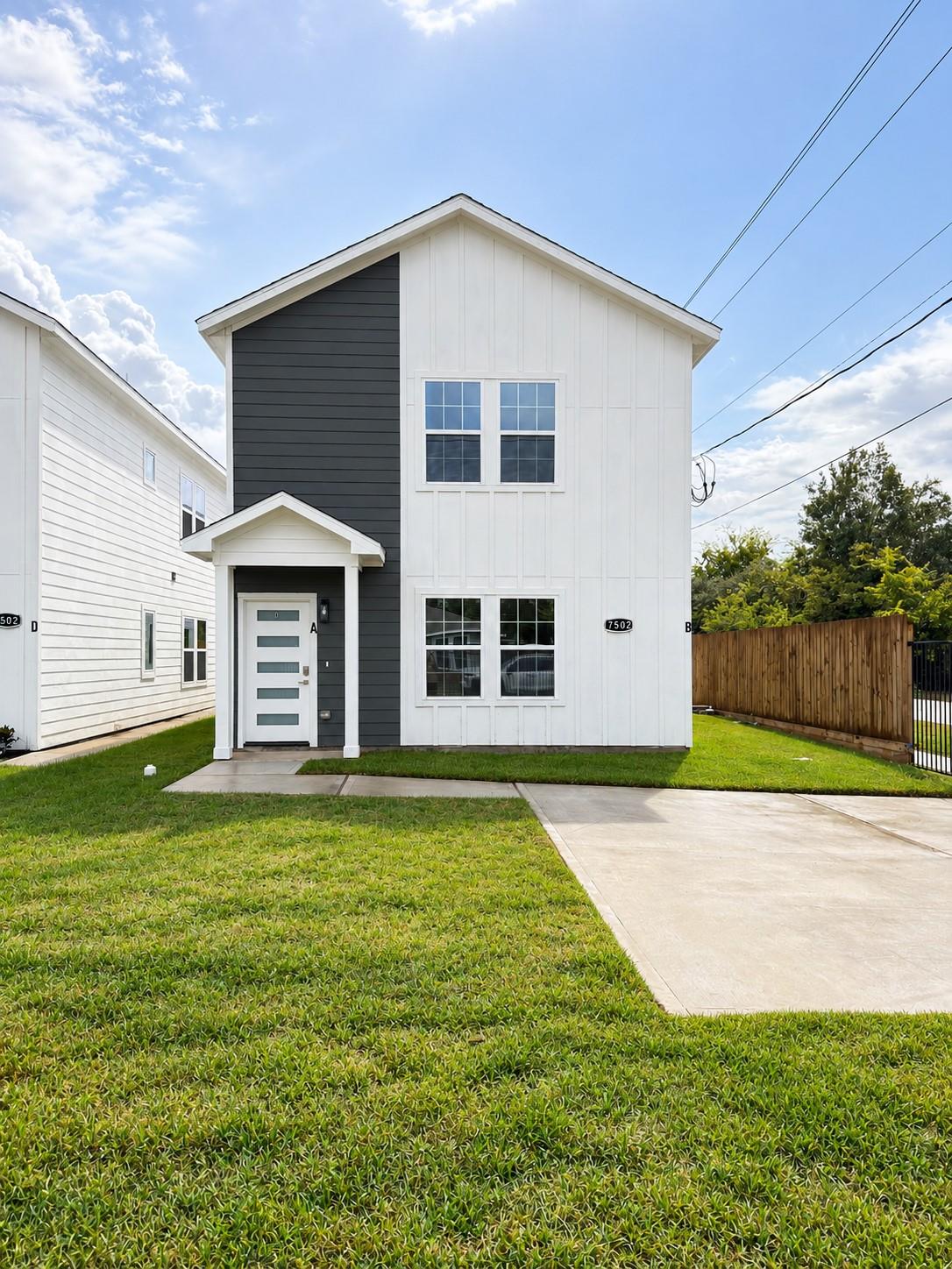 7502 Laura Koppe Road # B, Houston TX 77028 Property Photo 1