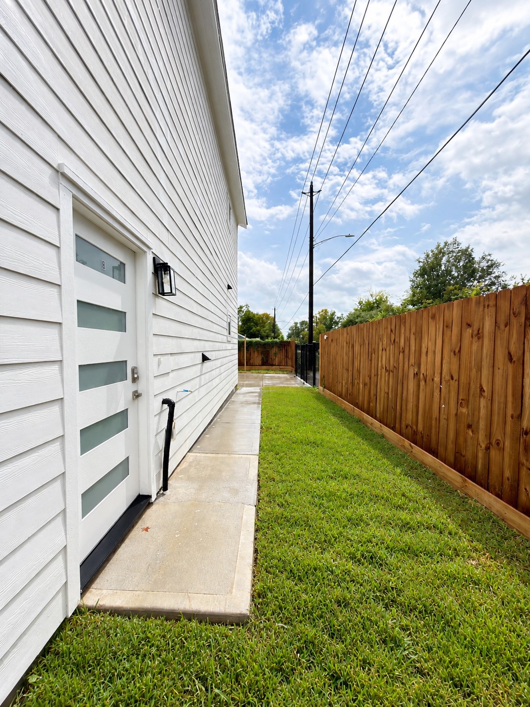 7502 Laura Koppe Road B Property Photo 2