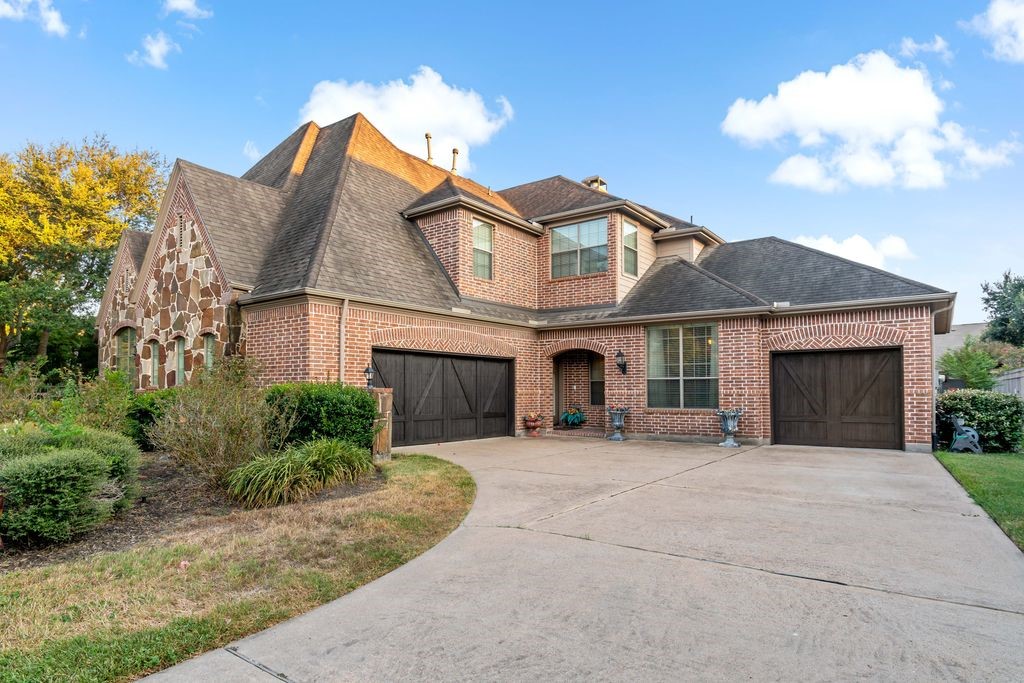22 Waters Lake Boulevard Property Photo 1