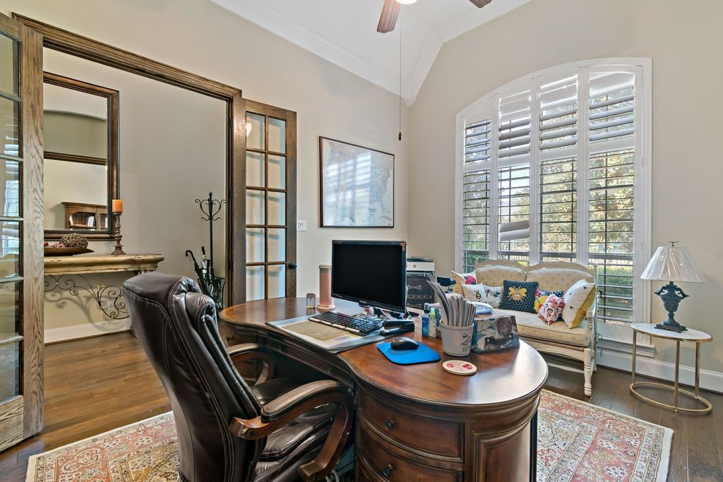 22 Waters Lake Boulevard Property Photo 4