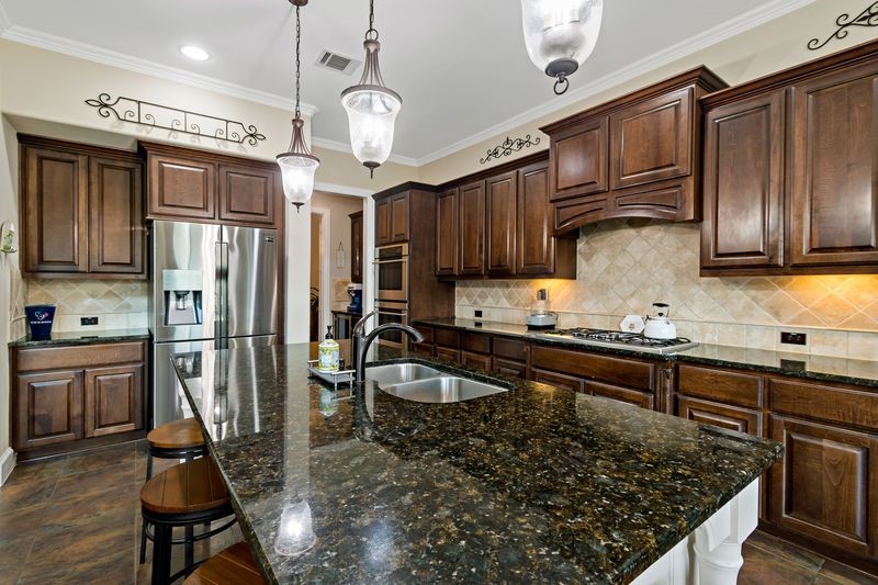 22 Waters Lake Boulevard Property Photo 15