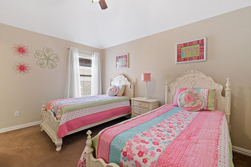 22 Waters Lake Boulevard Property Photo 35