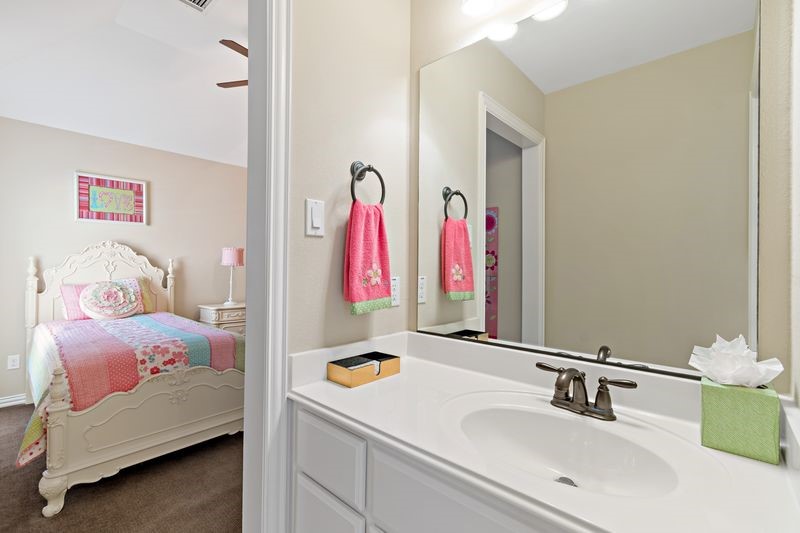 22 Waters Lake Boulevard Property Photo 36