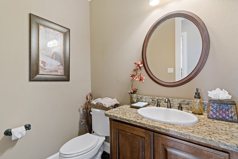 22 Waters Lake Boulevard Property Photo 40