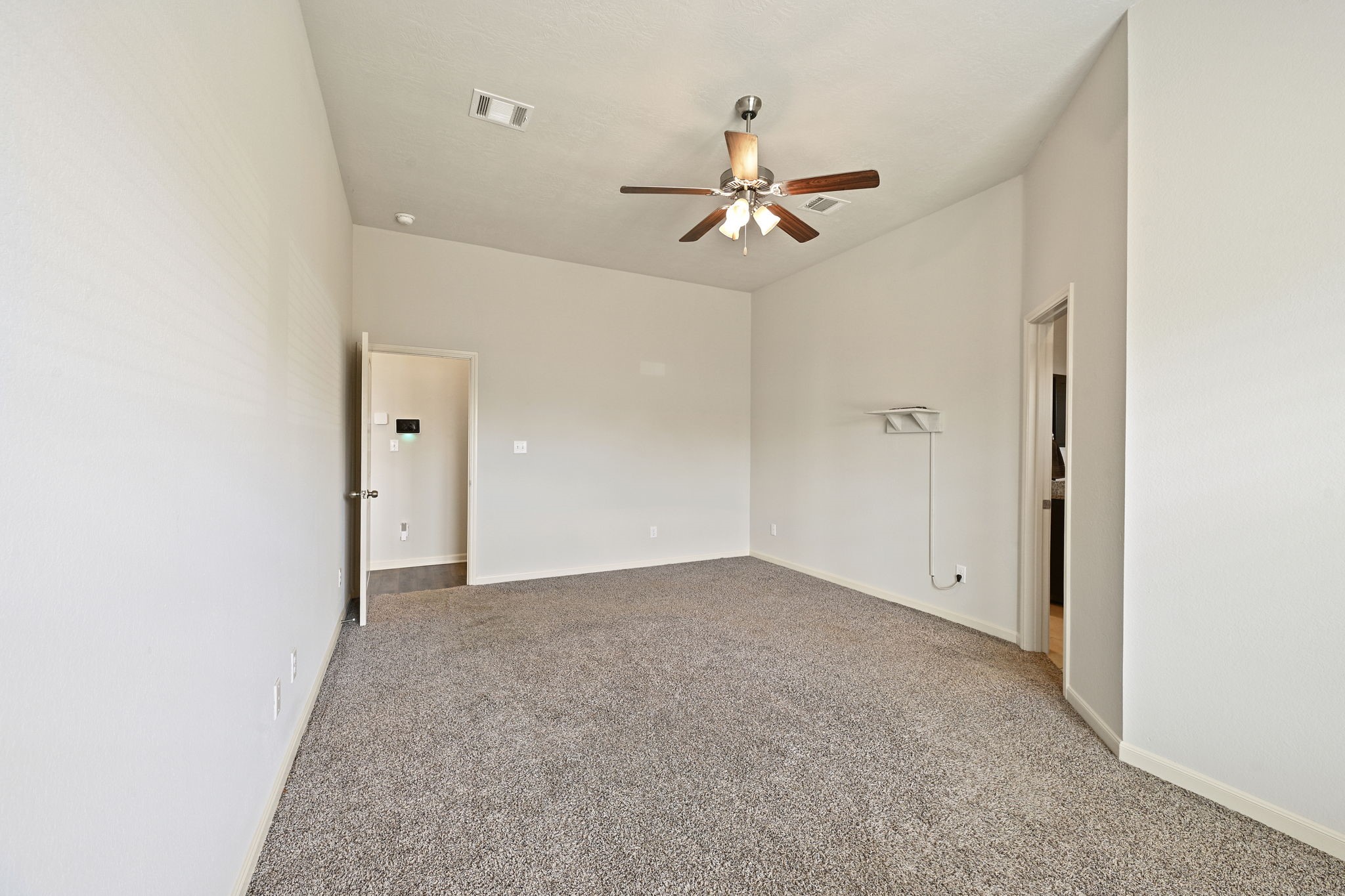 2004 Shimla Drive Property Photo 4