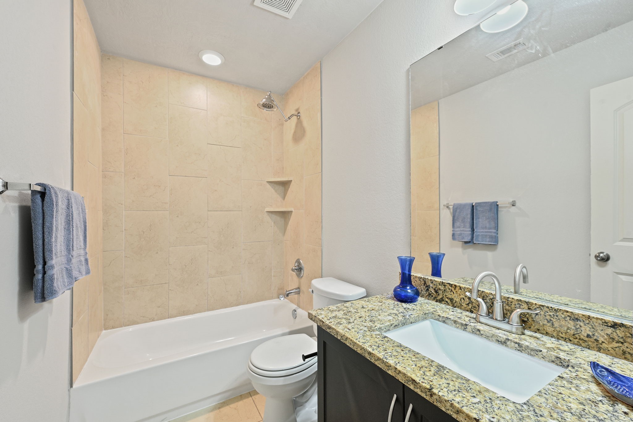 2004 Shimla Drive Property Photo 12