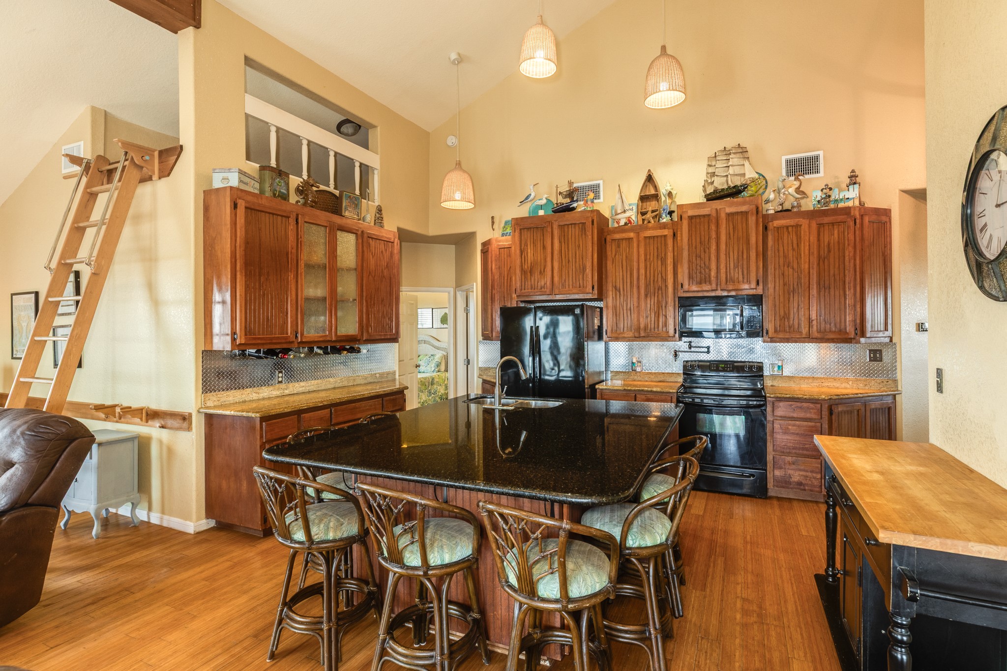 306 Beach Drive Property Photo 14