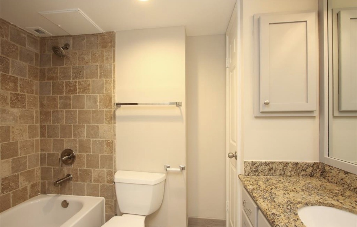 3525 Sage Road 1701 Property Photo 16