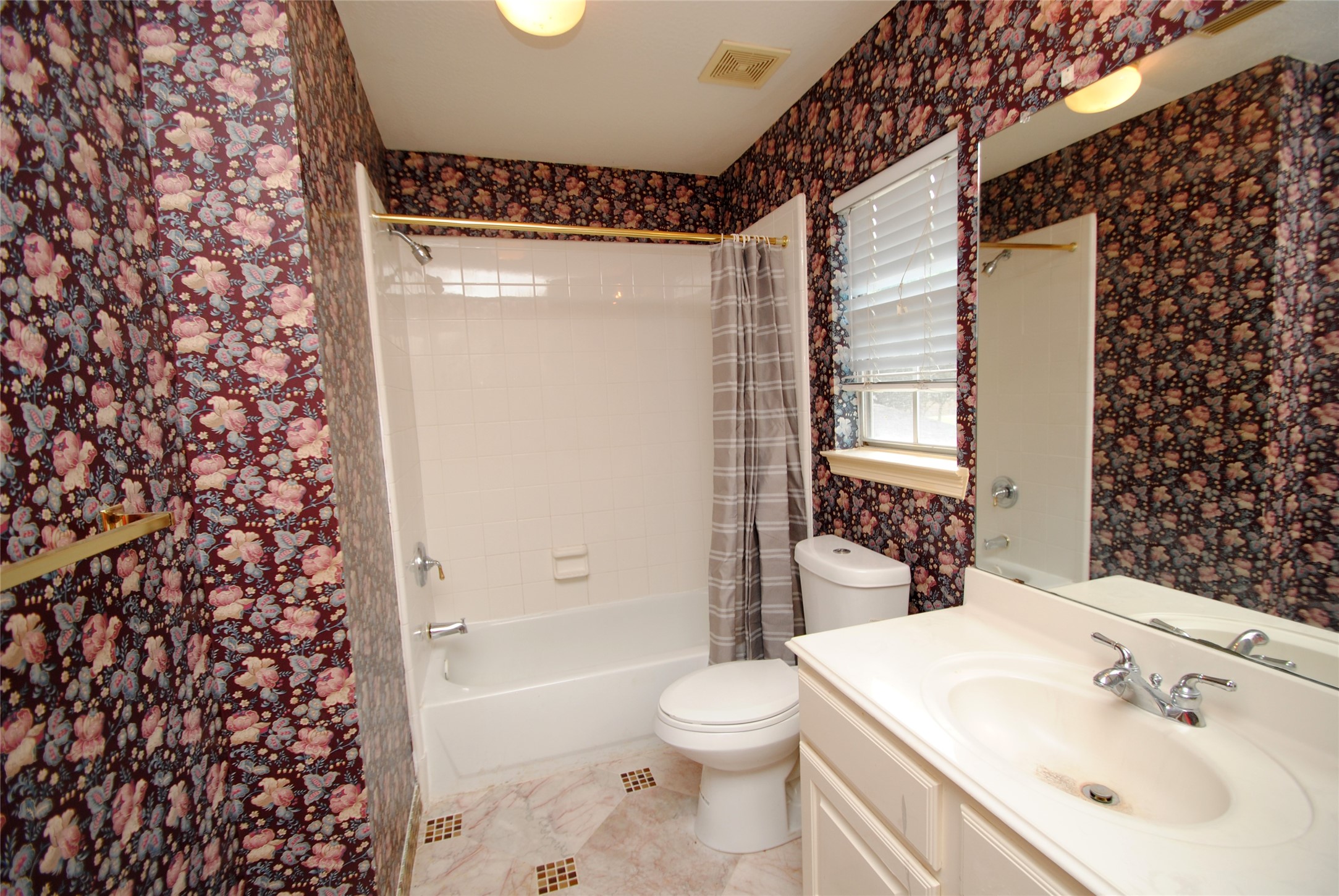 1803 Willow Lakes Drive Property Photo 30
