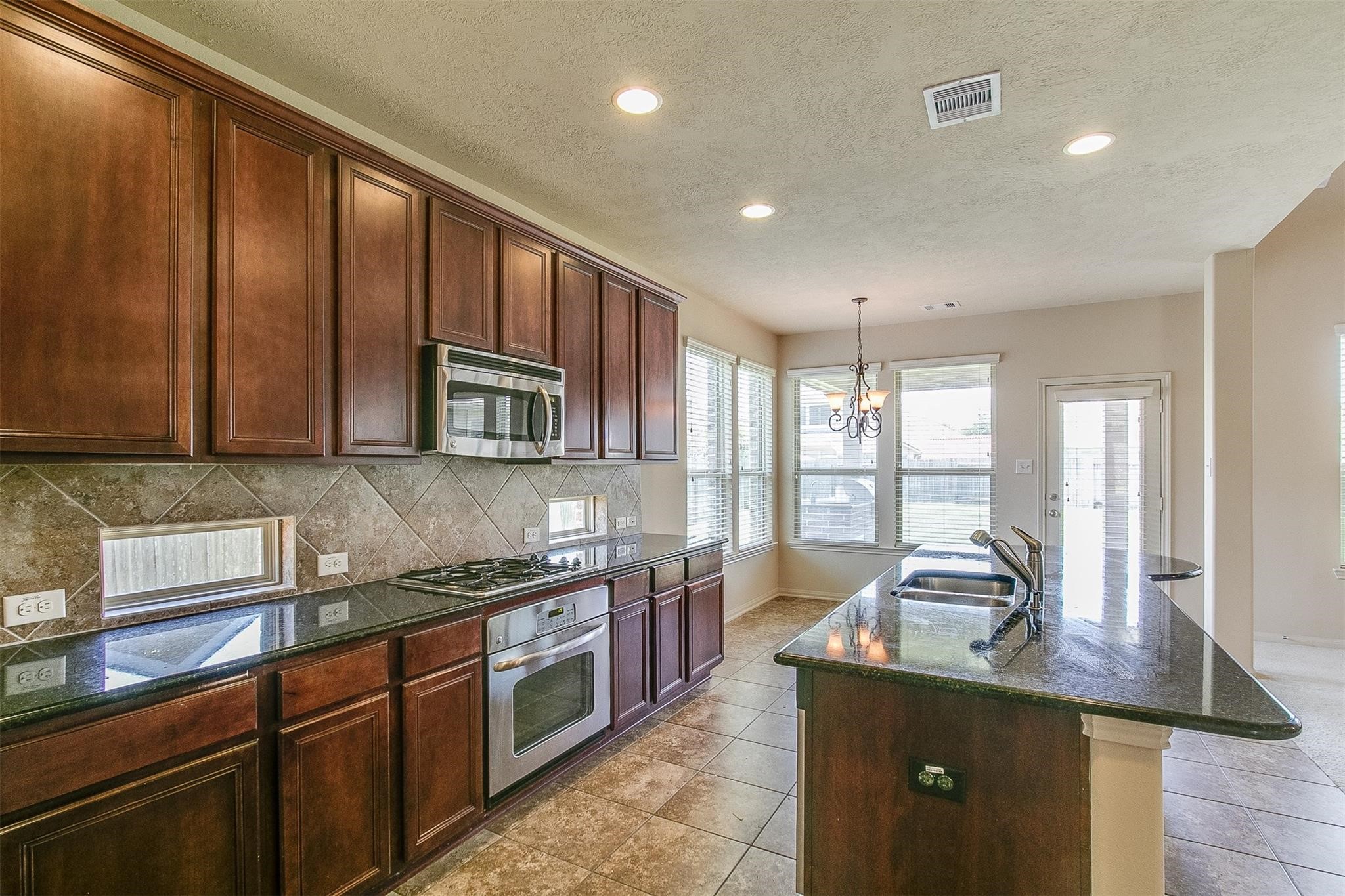17807 Quiet Loch Lane Property Photo 2