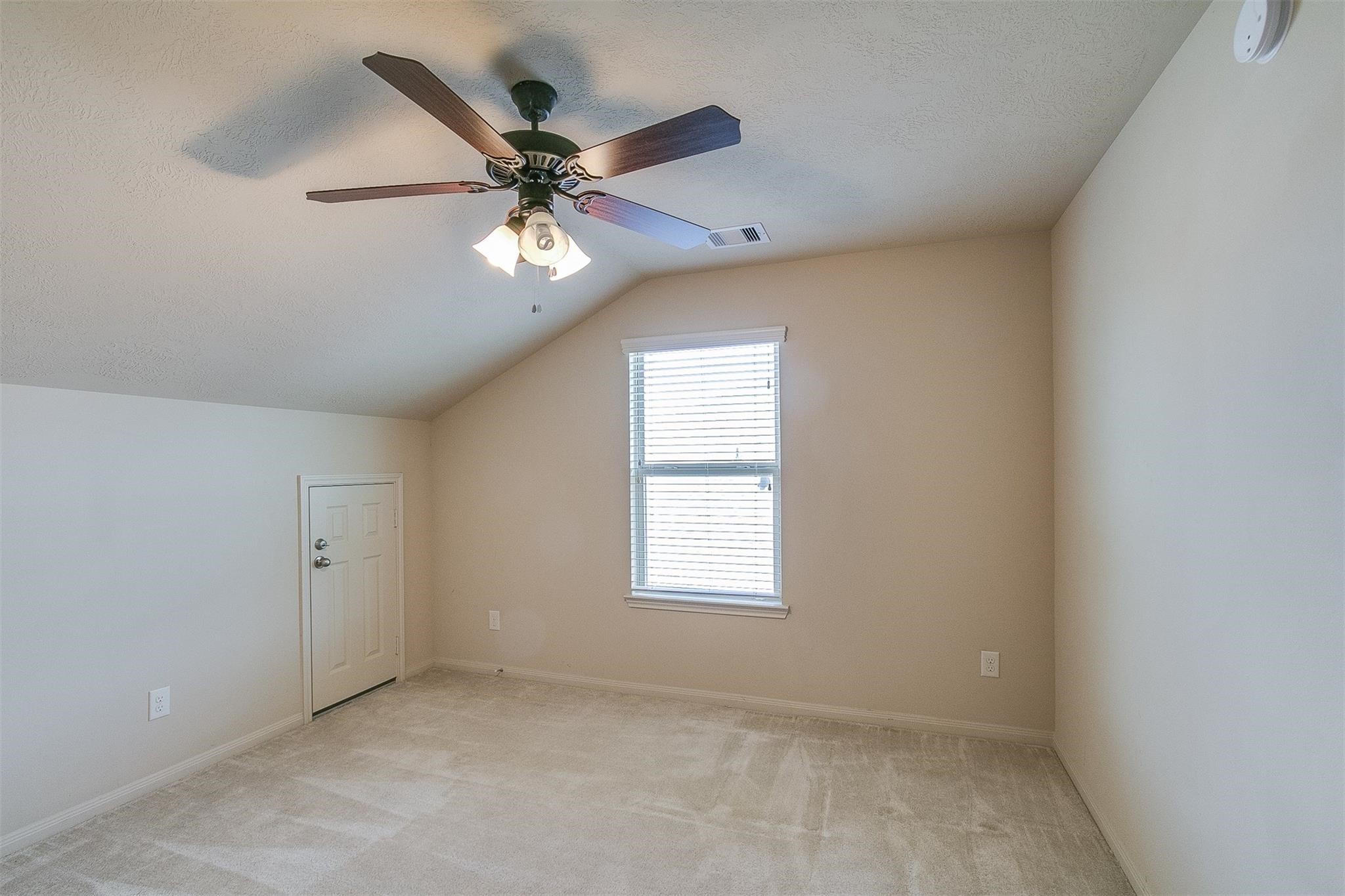 17807 Quiet Loch Lane Property Photo 10