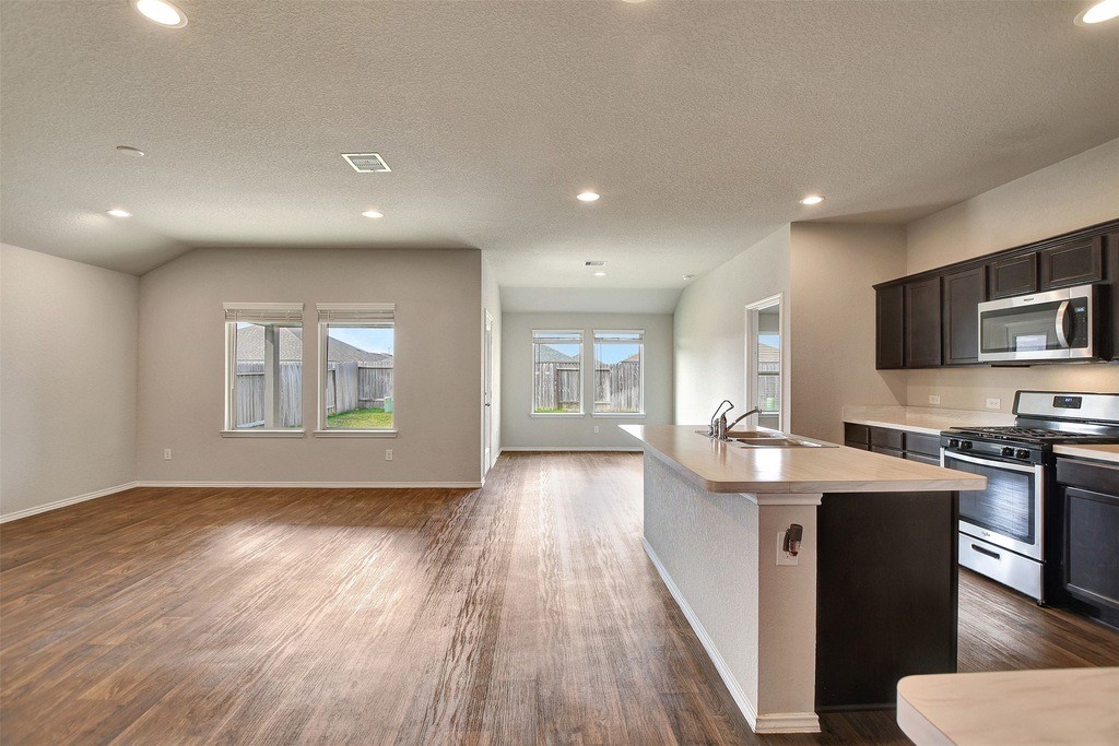 5123 Cortland Pine Trail Property Photo 6