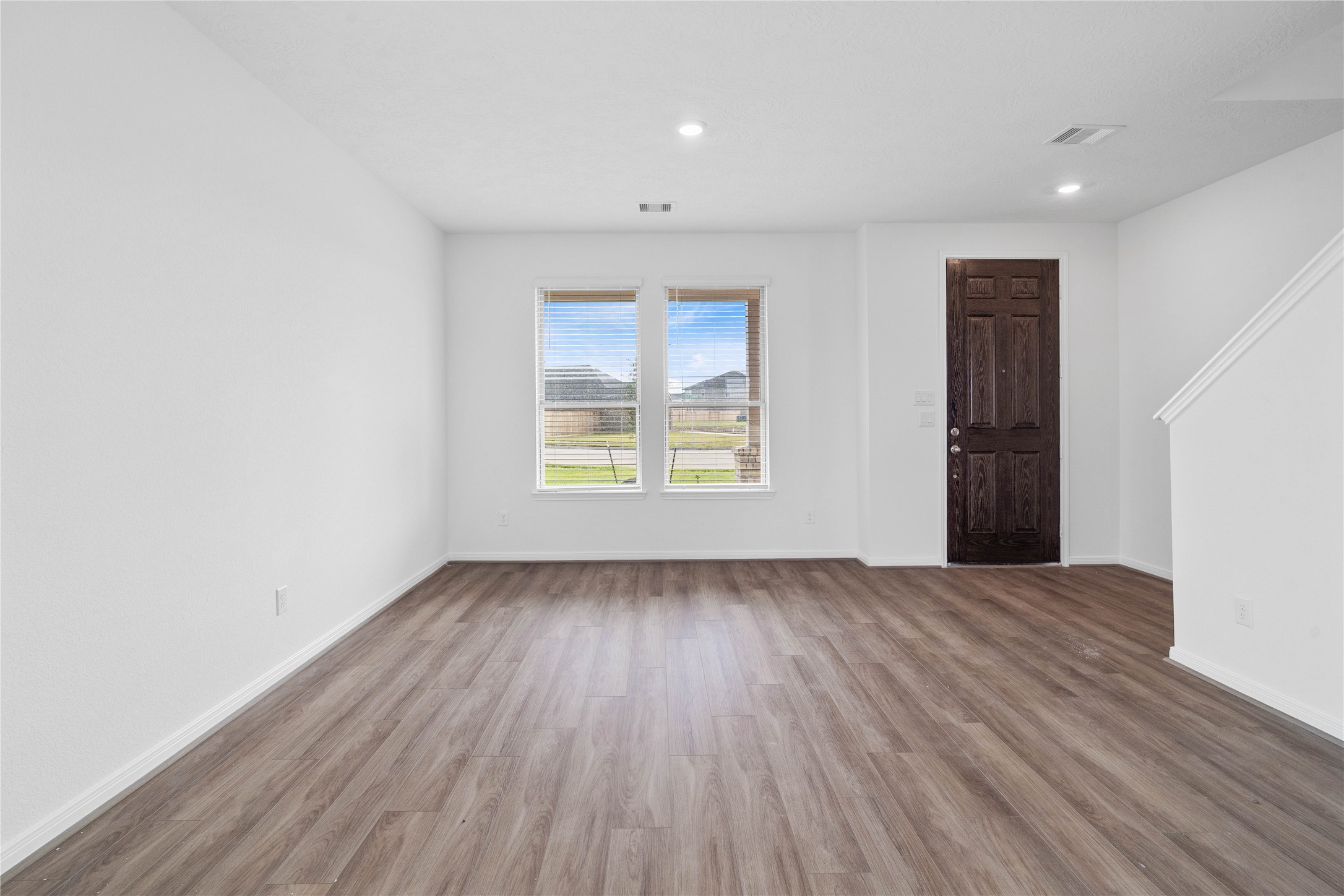 3203 Isla Samara Drive Property Photo 5