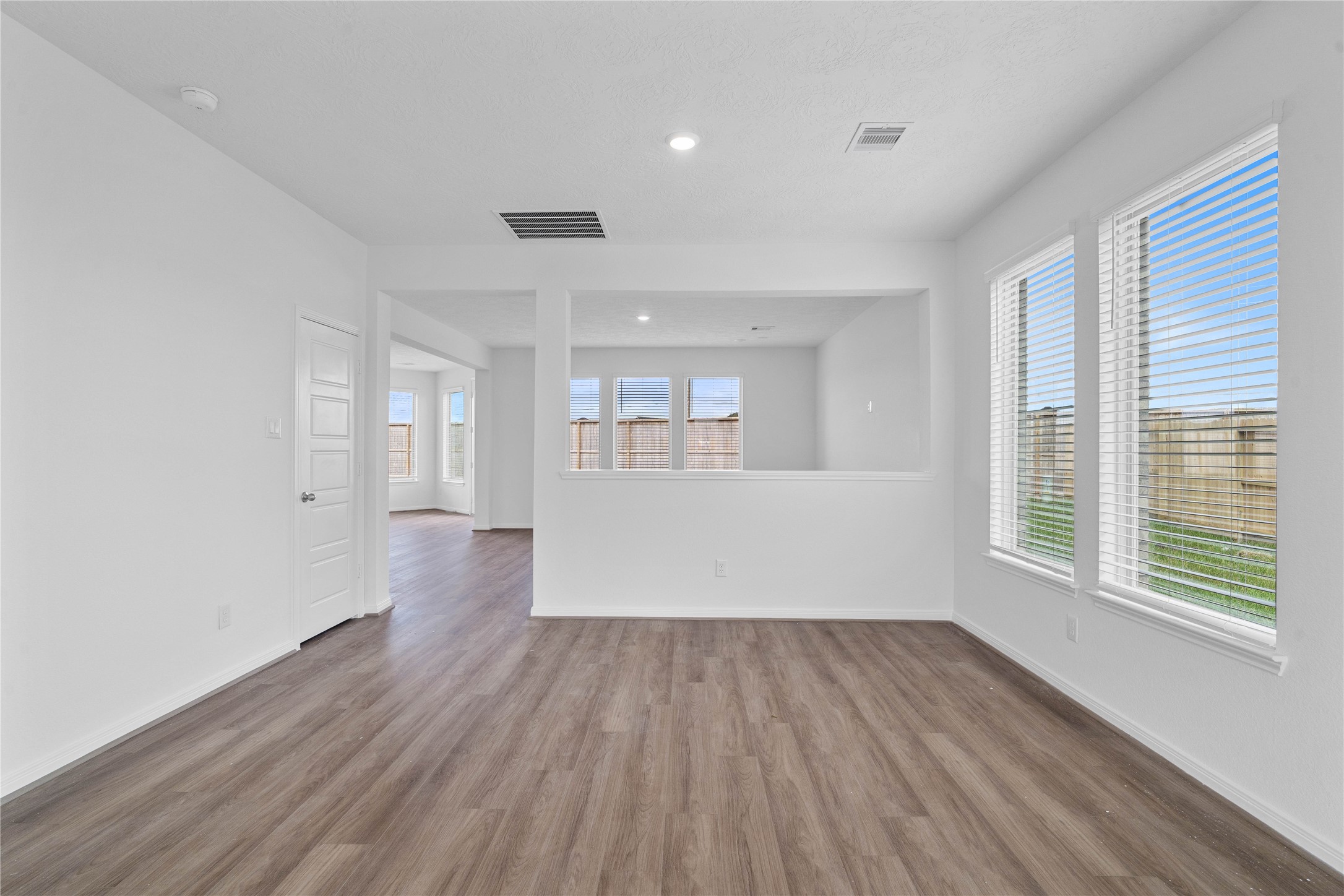 3203 Isla Samara Drive Property Photo 6