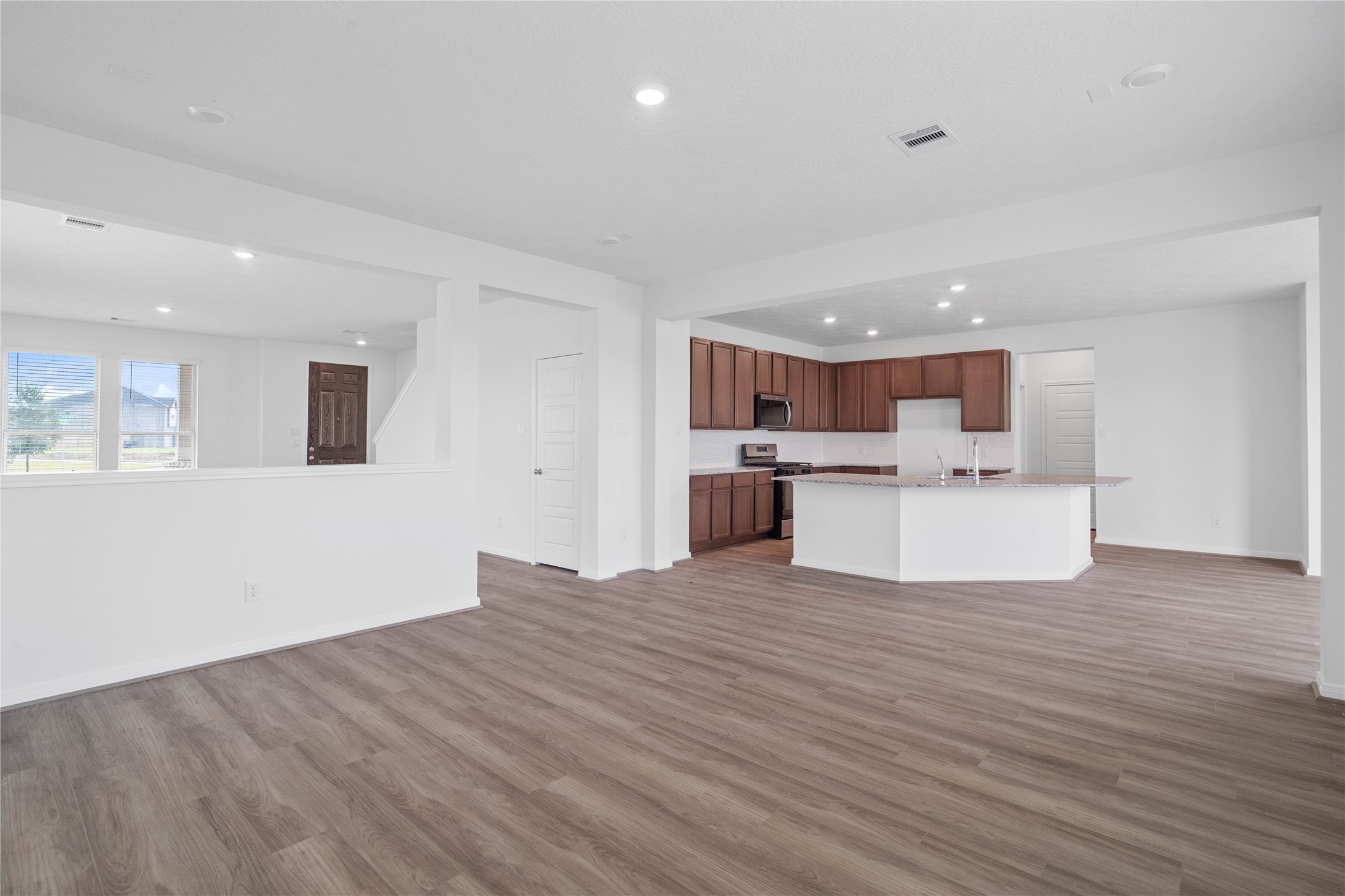 3203 Isla Samara Drive Property Photo 8