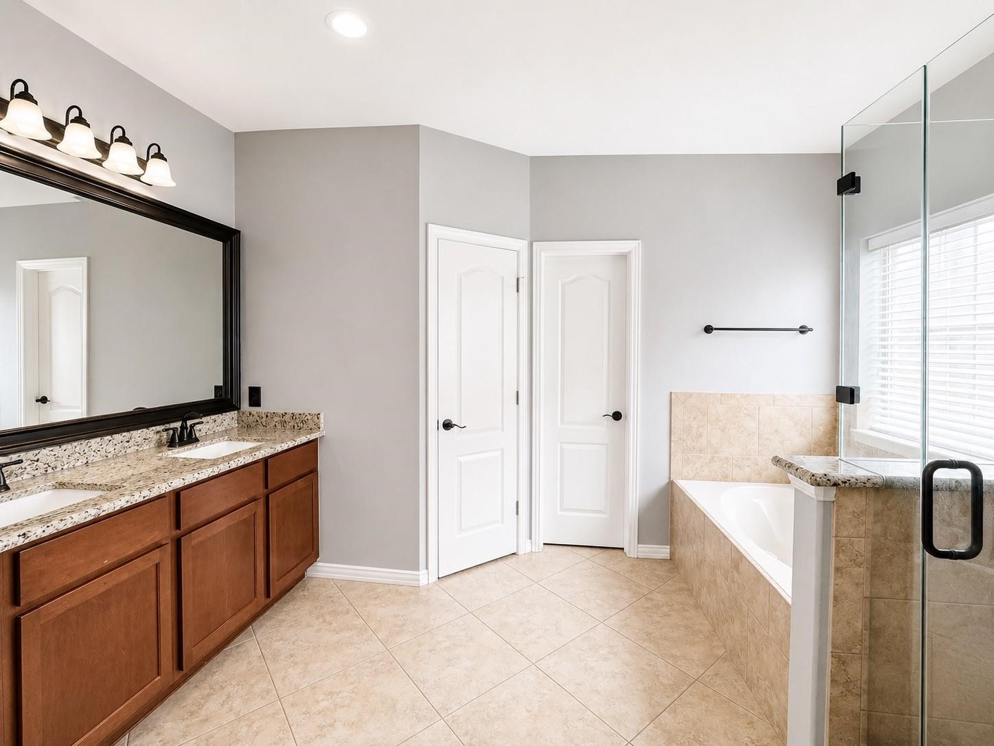 28547 Lockeridge Springs Drive Property Photo 12