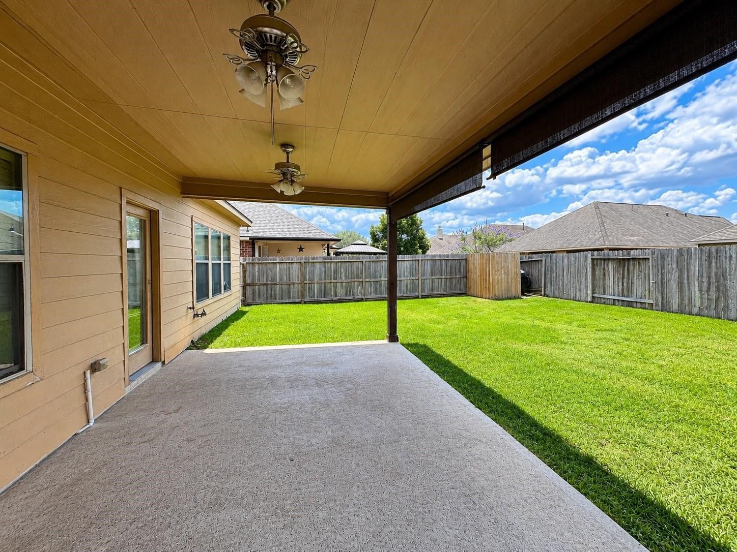 28547 Lockeridge Springs Drive Property Photo 21