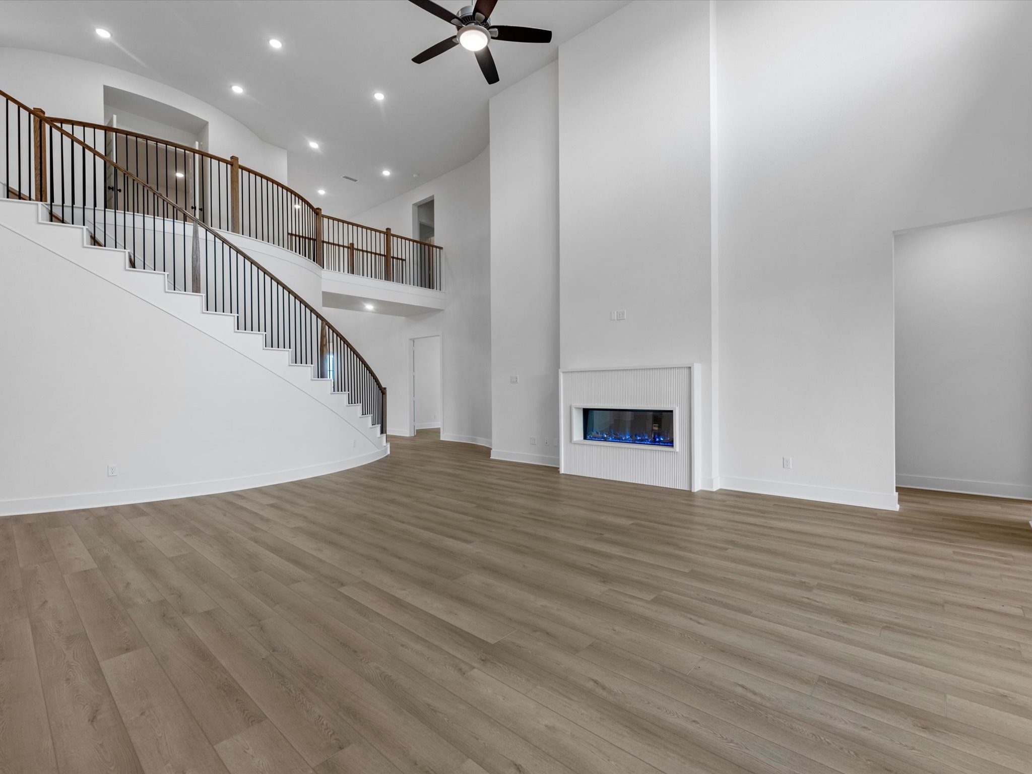 2119 Breezy Brook Court Property Photo 10