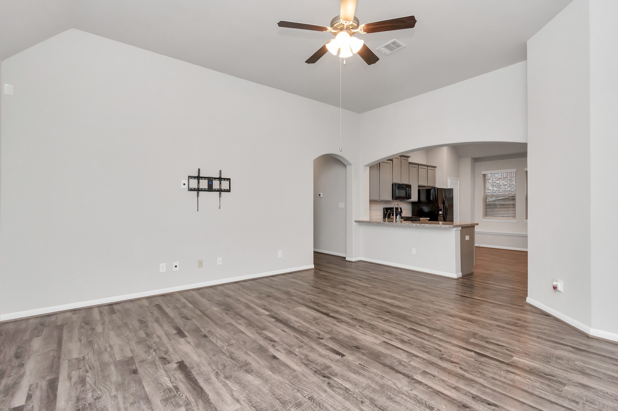 4406 Low Meadow Lane Property Photo 11