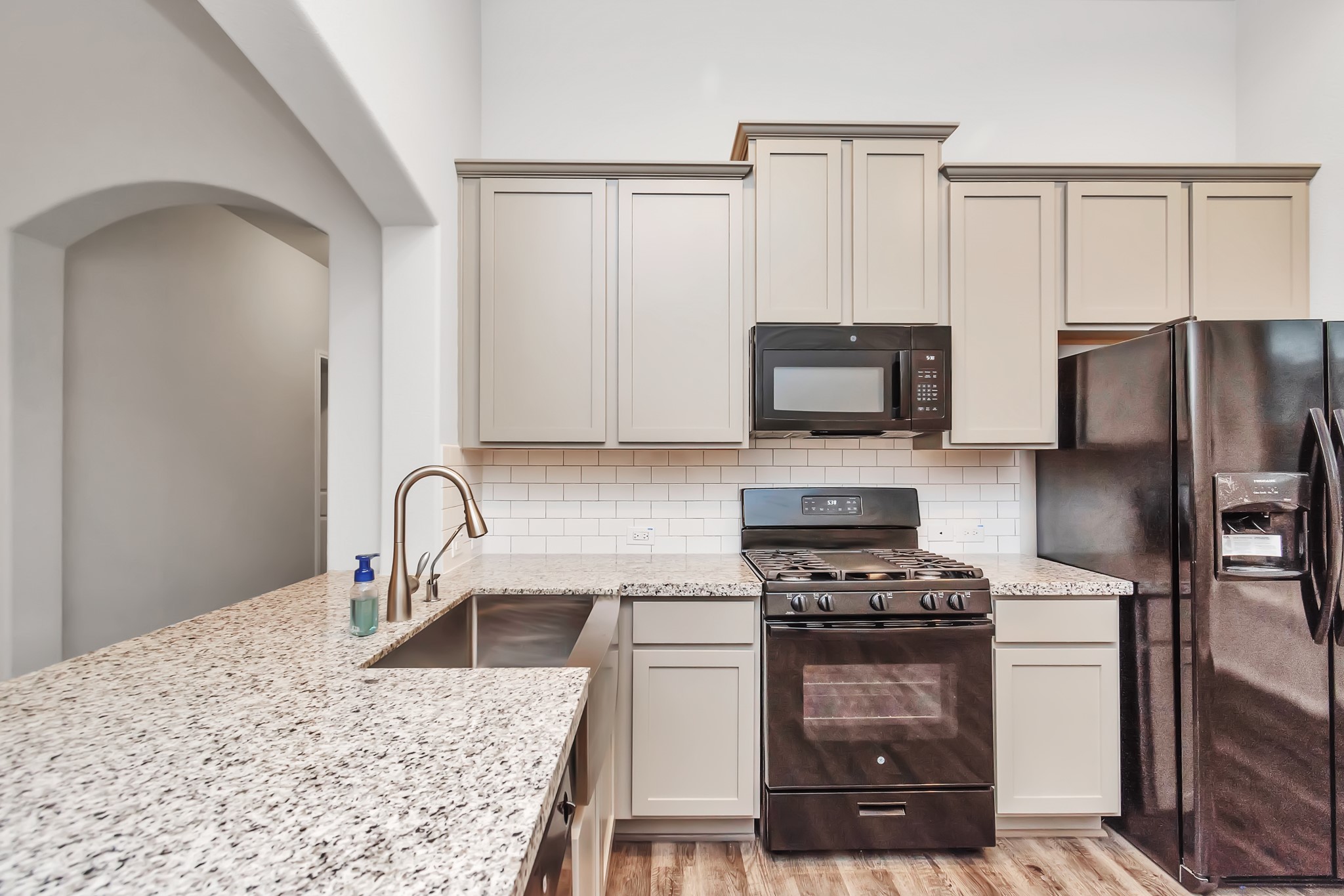 4406 Low Meadow Lane Property Photo 16