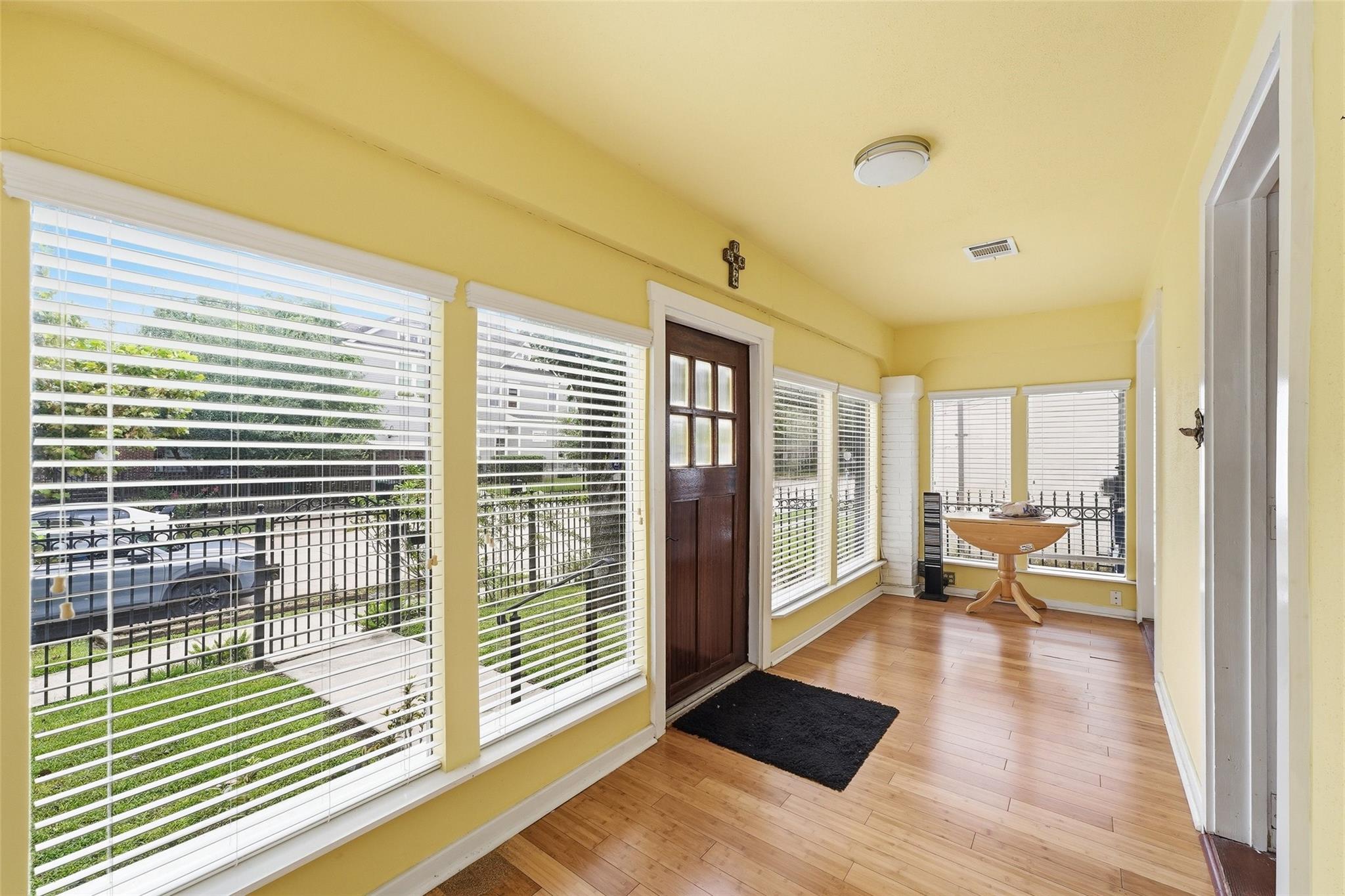 3211 Beauchamp Street, Houston Tx 77009 Property Photo 3