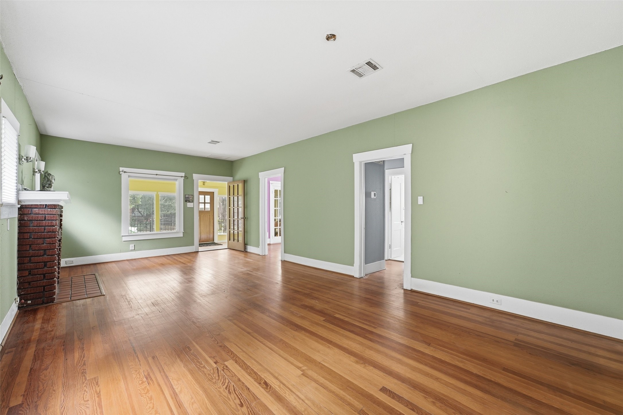 3211 Beauchamp Street Property Photo 5