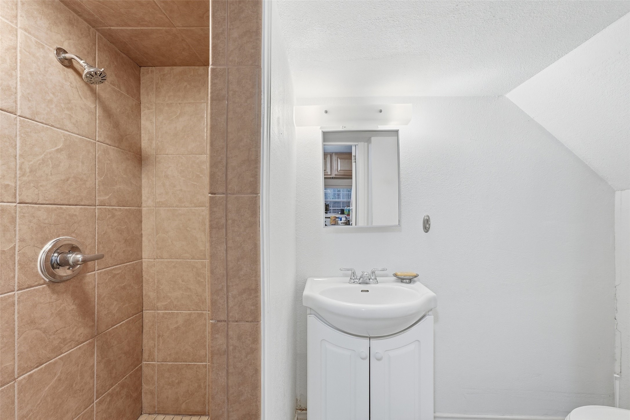 3211 Beauchamp Street Property Photo 23