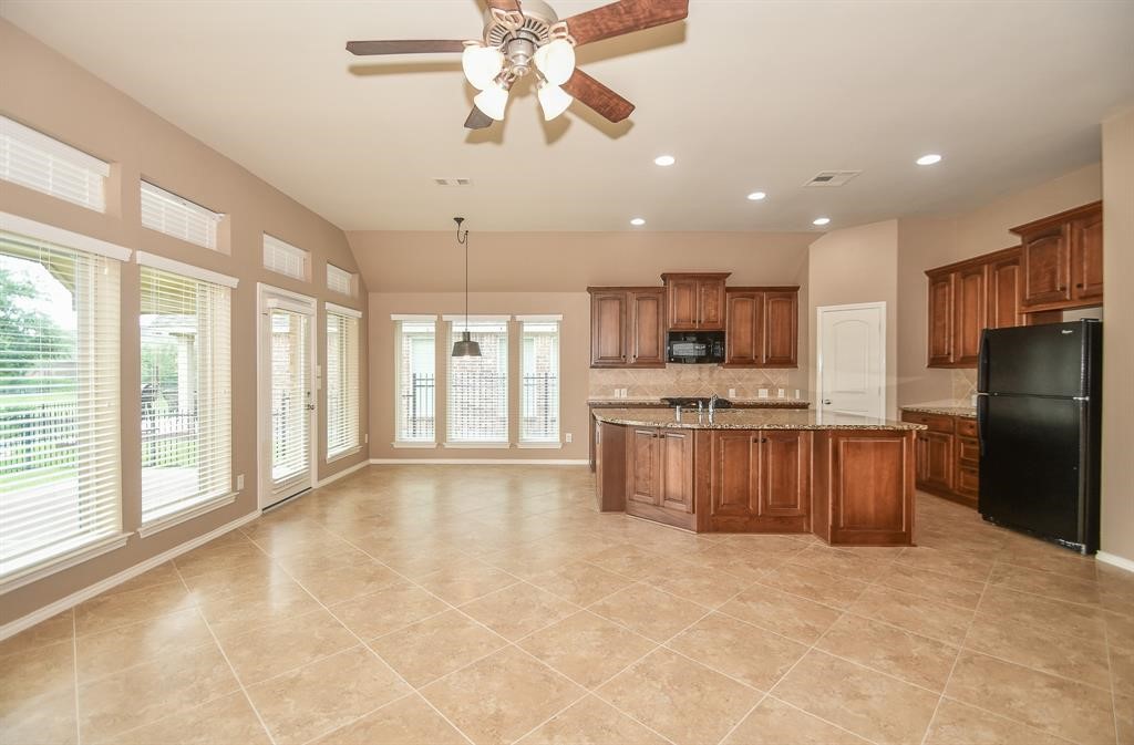 11518 Elizabeth Brook Dr Drive Property Photo 9