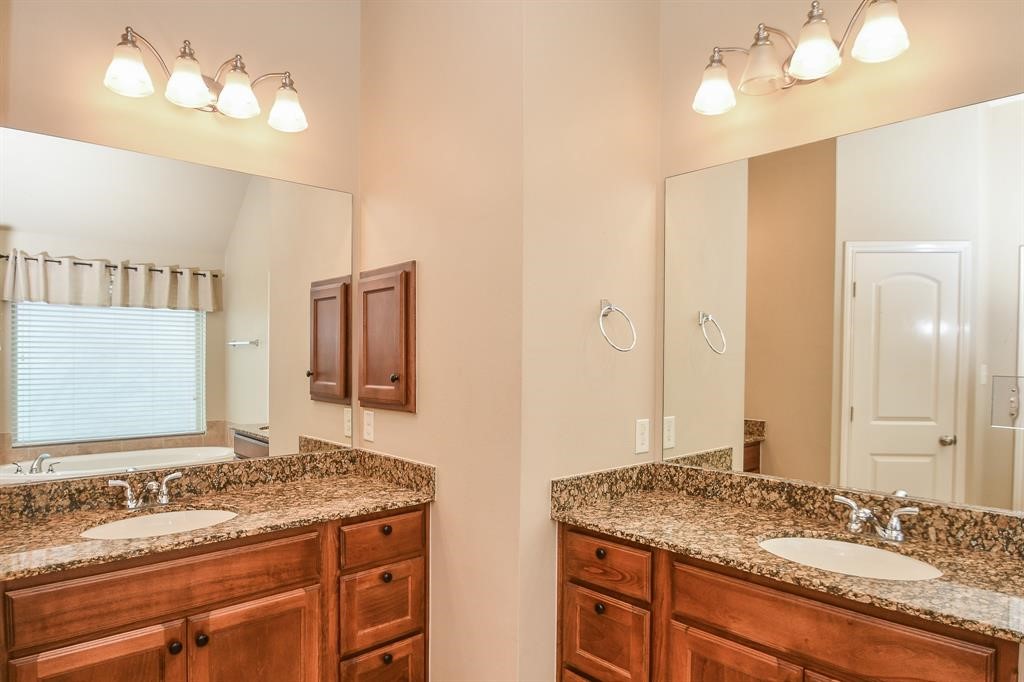 11518 Elizabeth Brook Dr Drive Property Photo 17