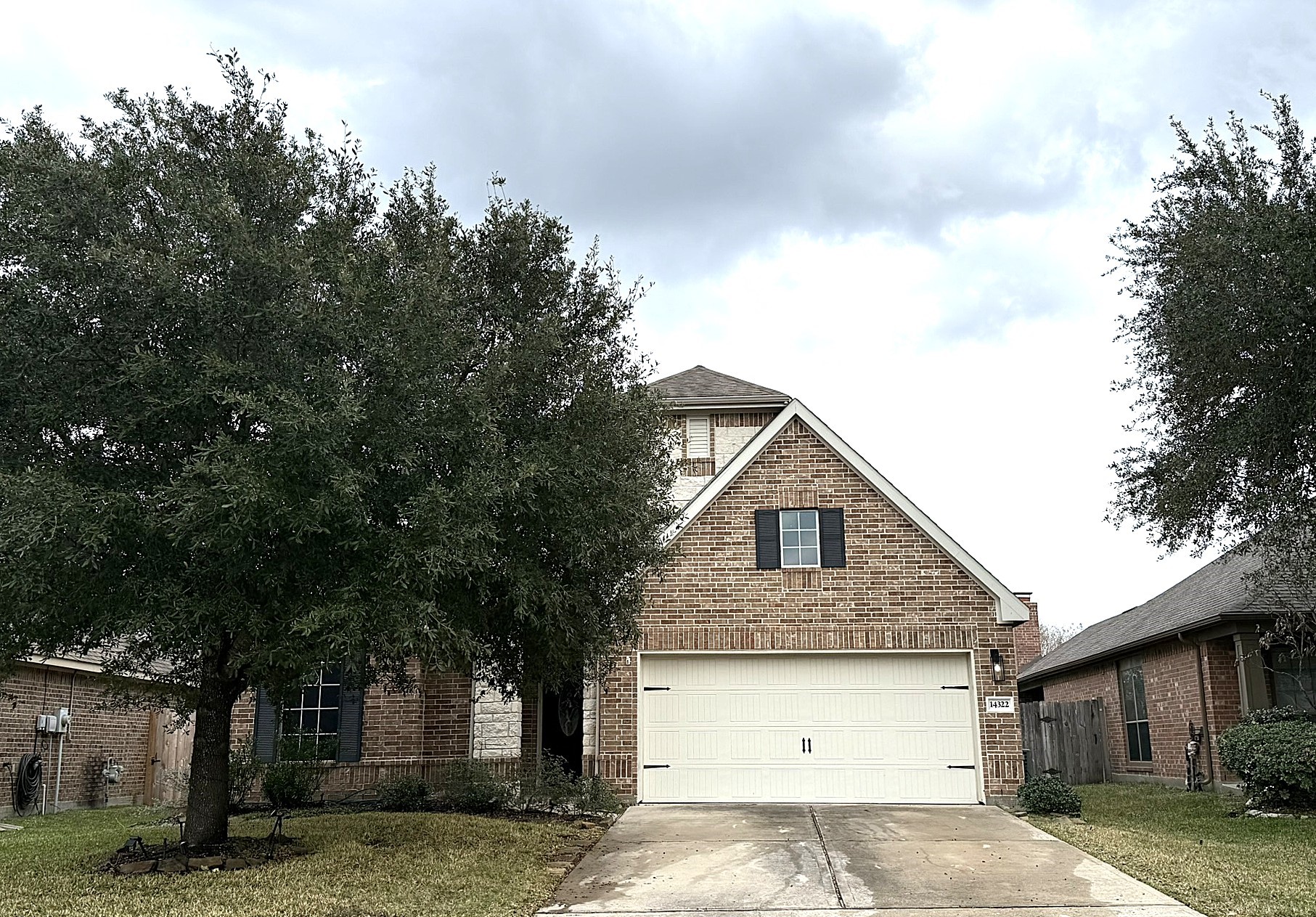 14322 Heath Falls Lane Property Photo 1