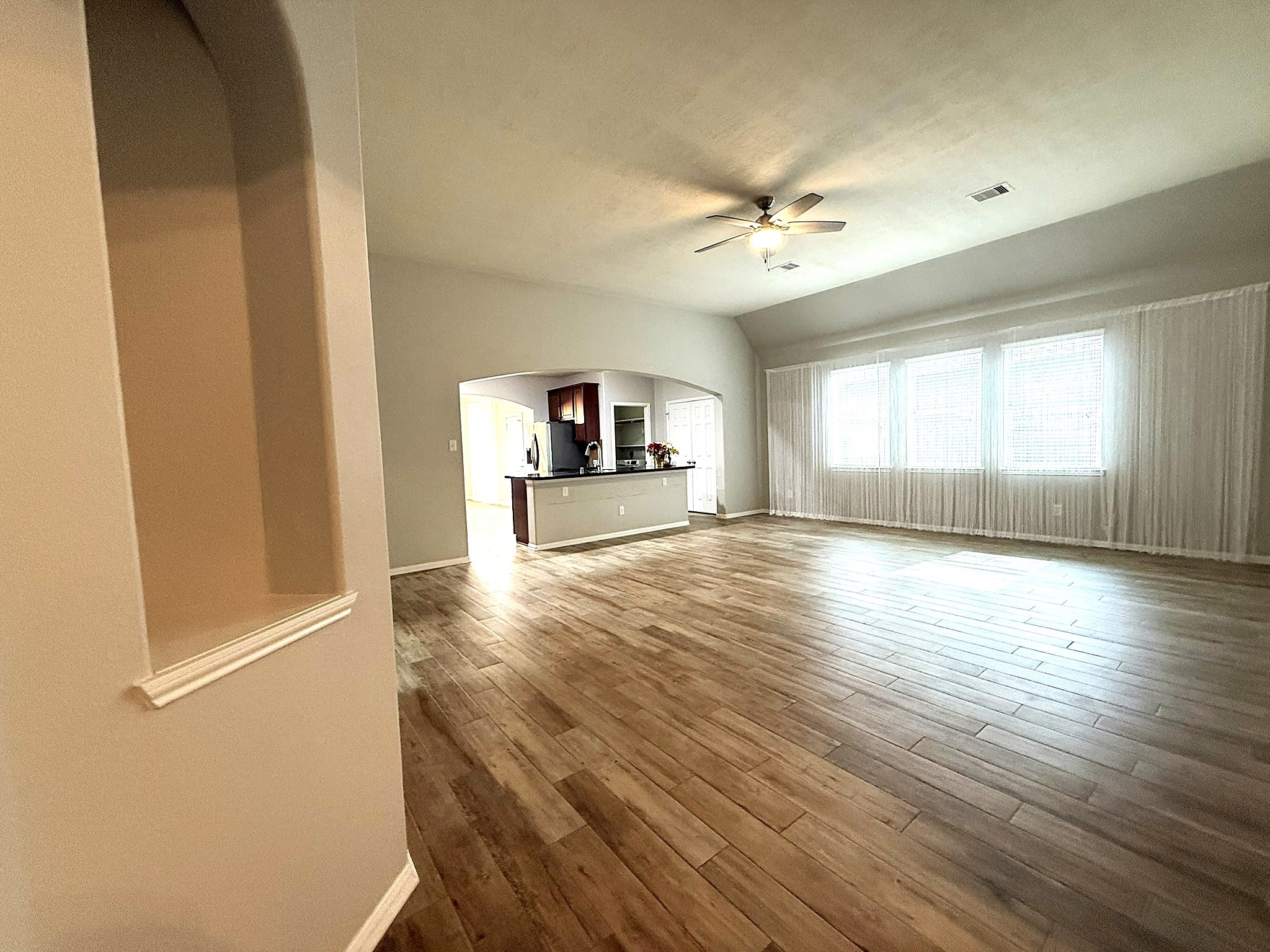 14322 Heath Falls Lane Property Photo 3