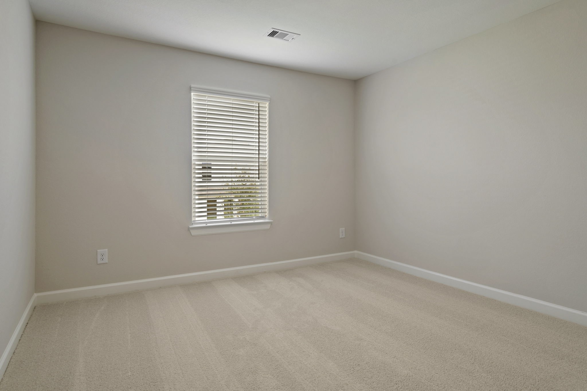 21551 Bluebonnet Bay Drive Property Photo 16